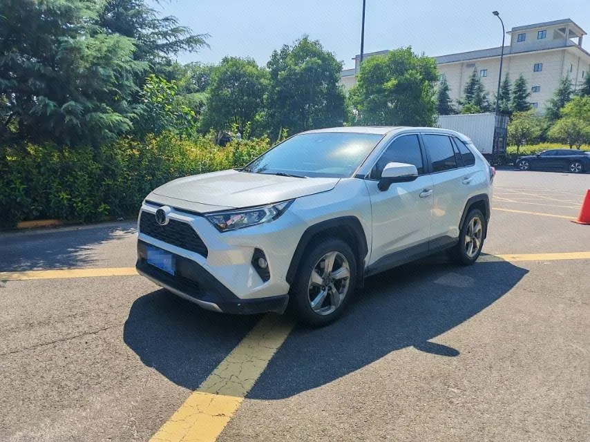 2022 RAV4 2.0L CVT AWD Style Plus Edition