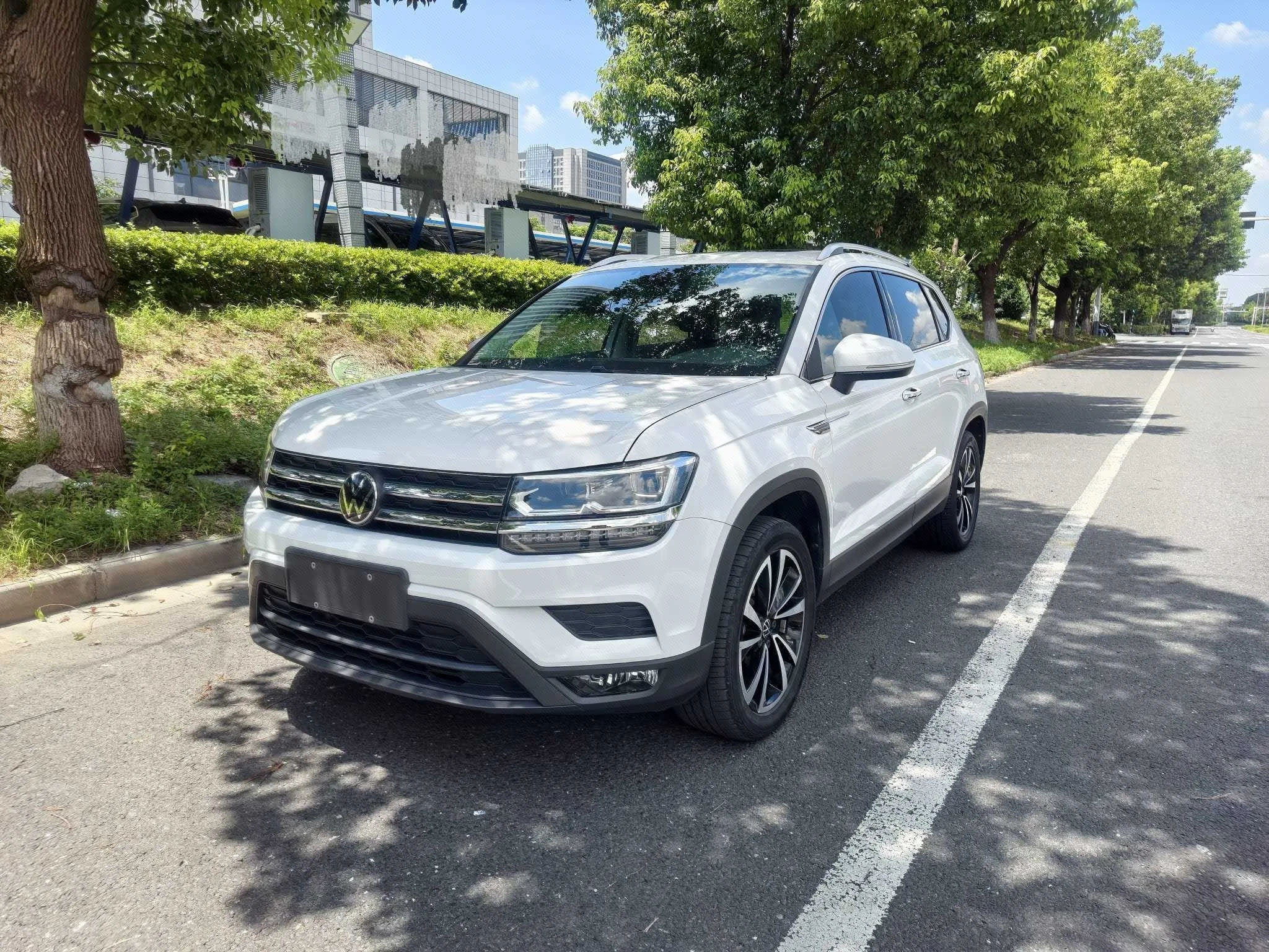 Tharu 2021 280TSI 2WD Luxury Edition PLUS