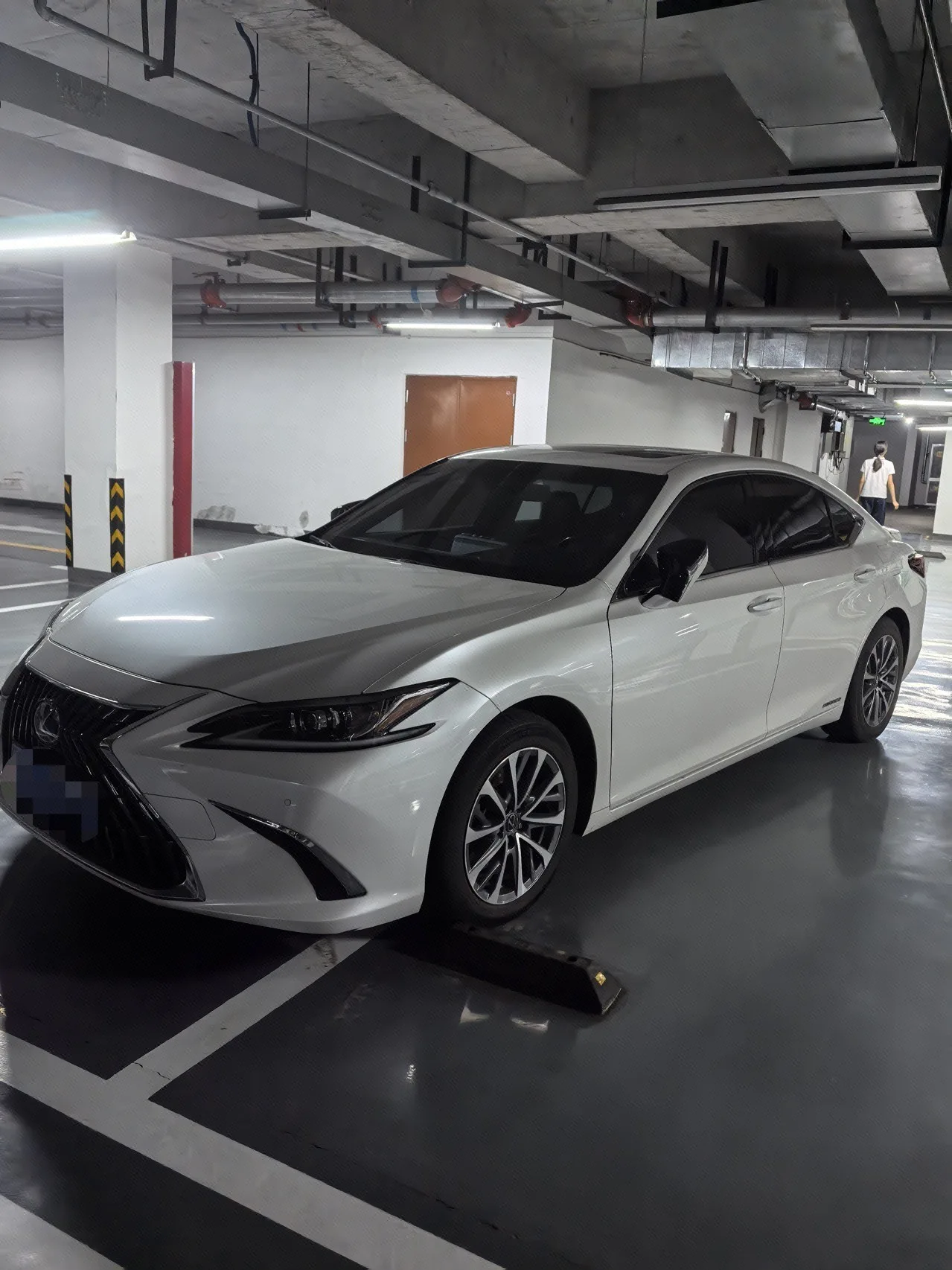 Lexus ES 2021 300h Premium Edition