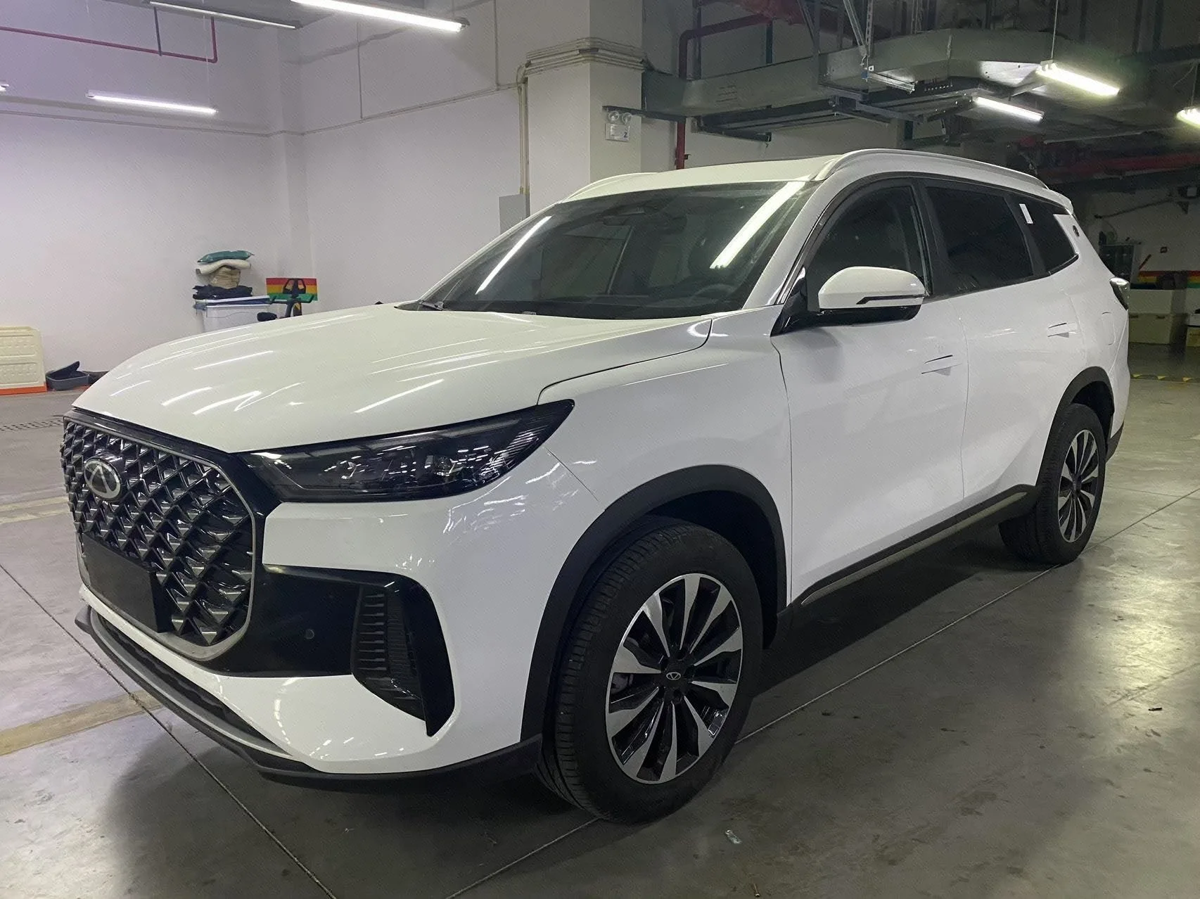 Chery 2025 Tiggo 8 PLUS 1.6TGDI 290TGDI Chengfeng Edition 7-Seater Automatic Transmission