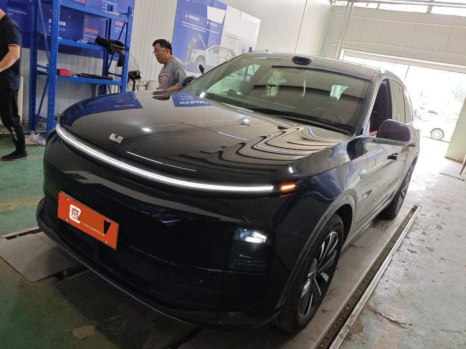 Li Auto 2025 L6 Pro Smart Renewal Edition Automatic