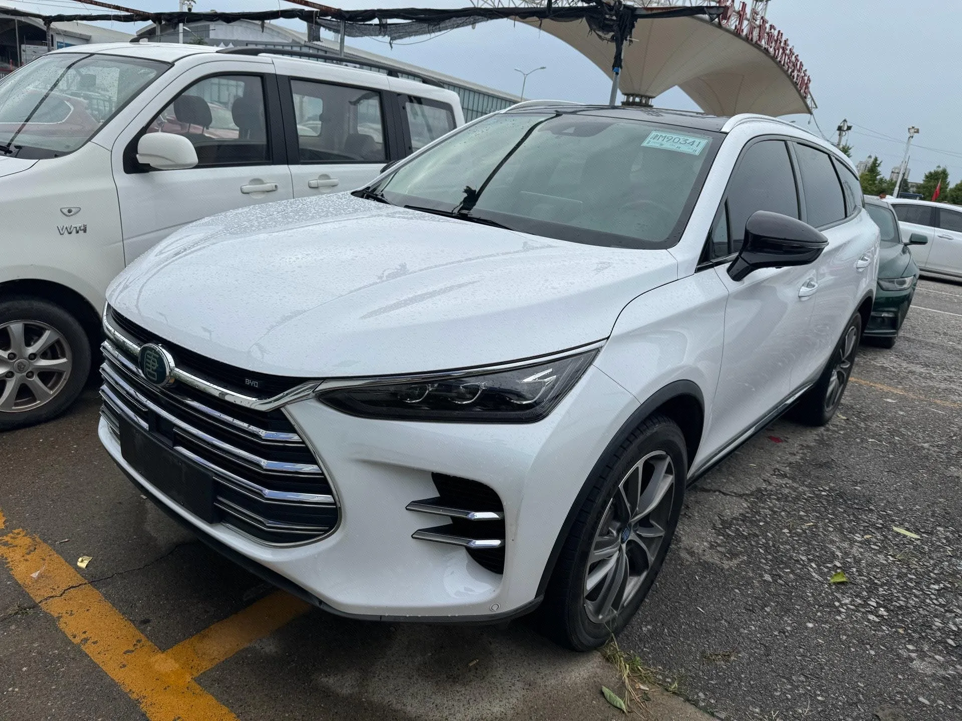 Tang New Energy 2019 Model Year DM 2.0T All-Wheel Drive Smart Connect "Creative Enjoy" Edition, 5-Seater, National VI