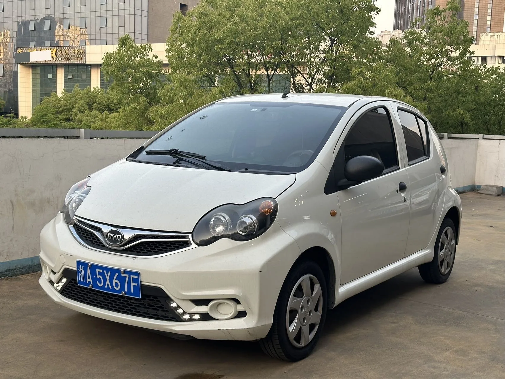 BYD F0 2015 1.0L AMT Yueku Edition