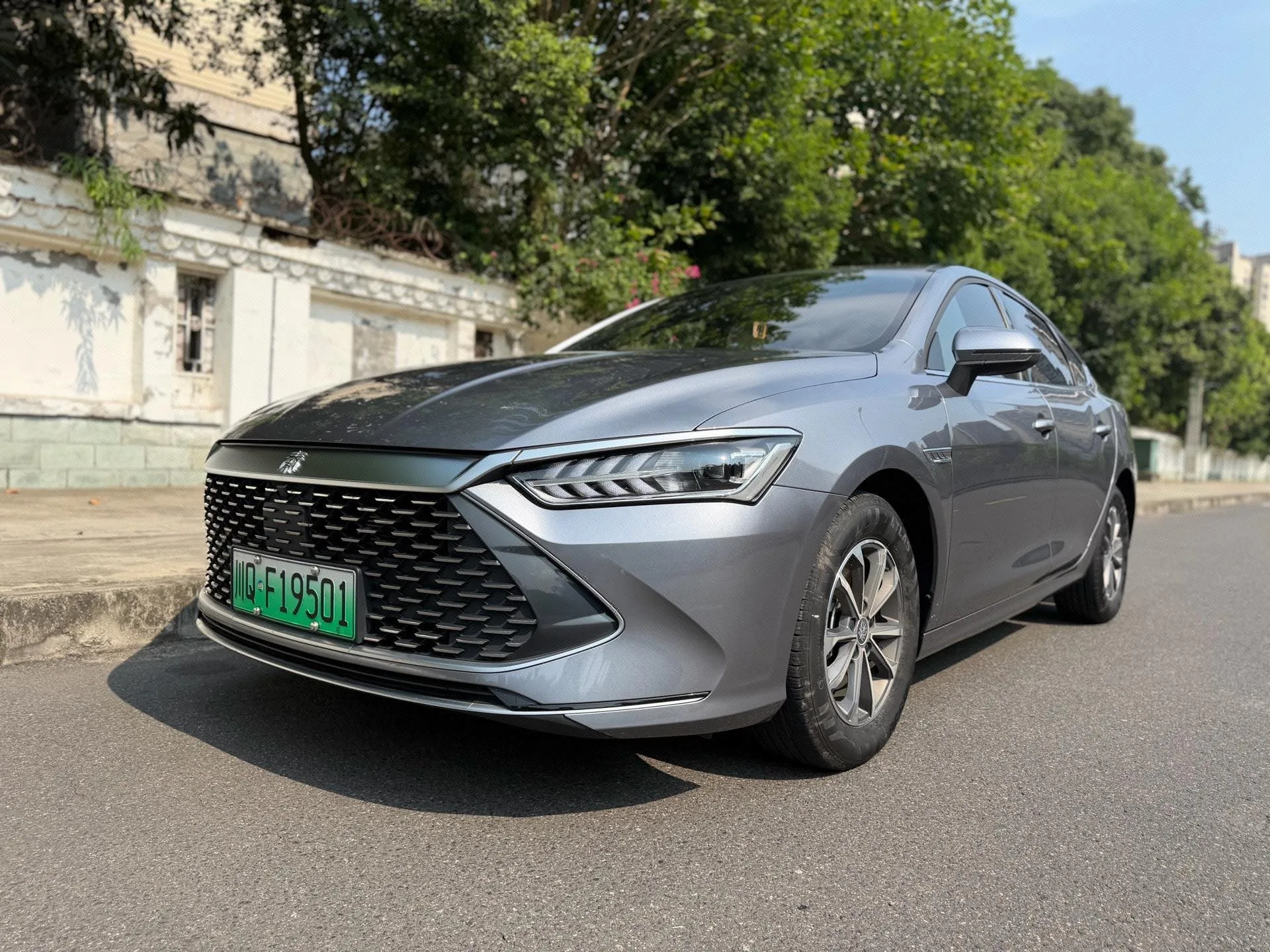 BYD 2023 Qin PLUS DM-i 1.5 CVT Champion Edition Leading Model 55KM Automatic