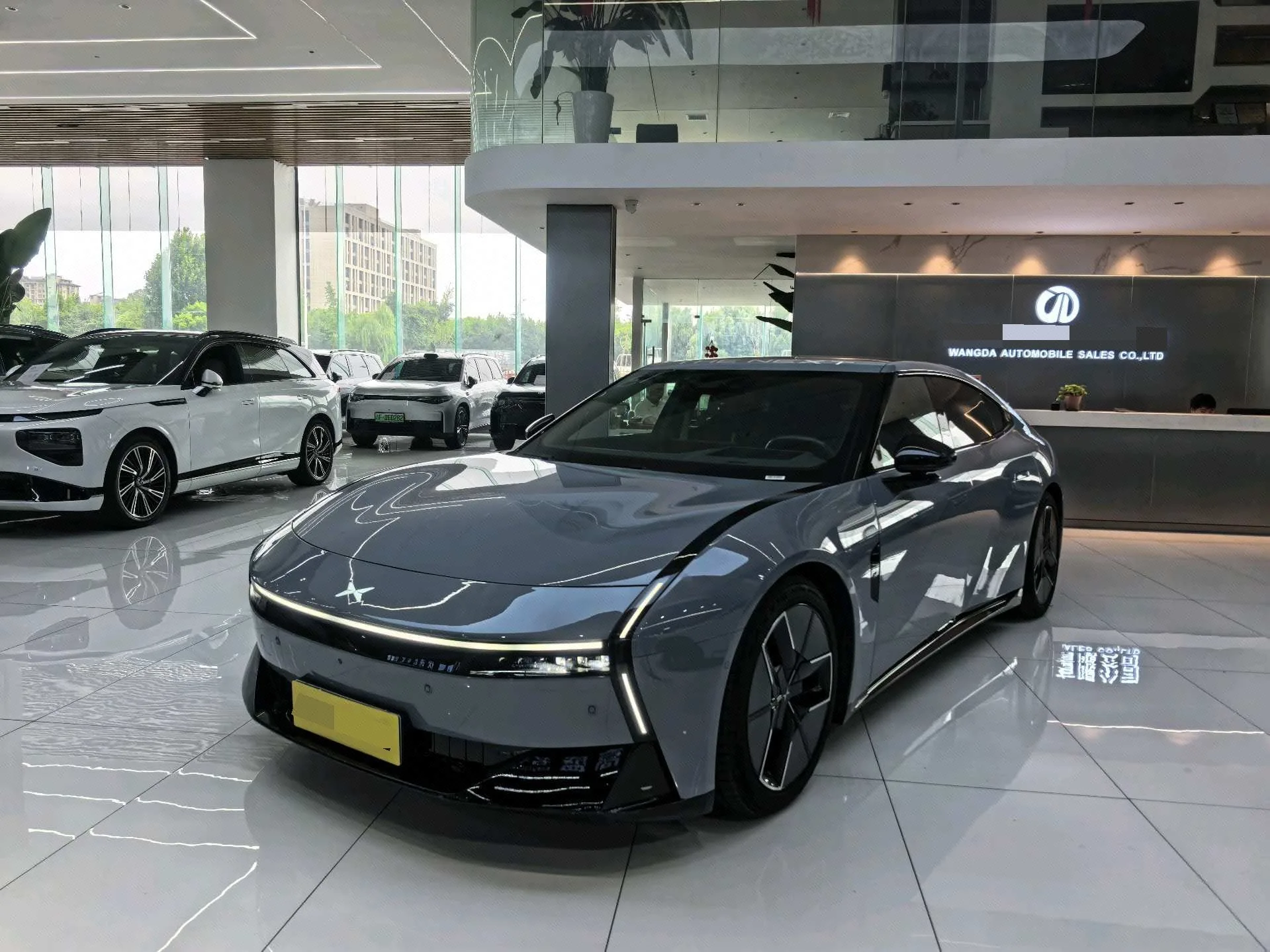 XPeng 2025 P7 702km Long Range Automatic