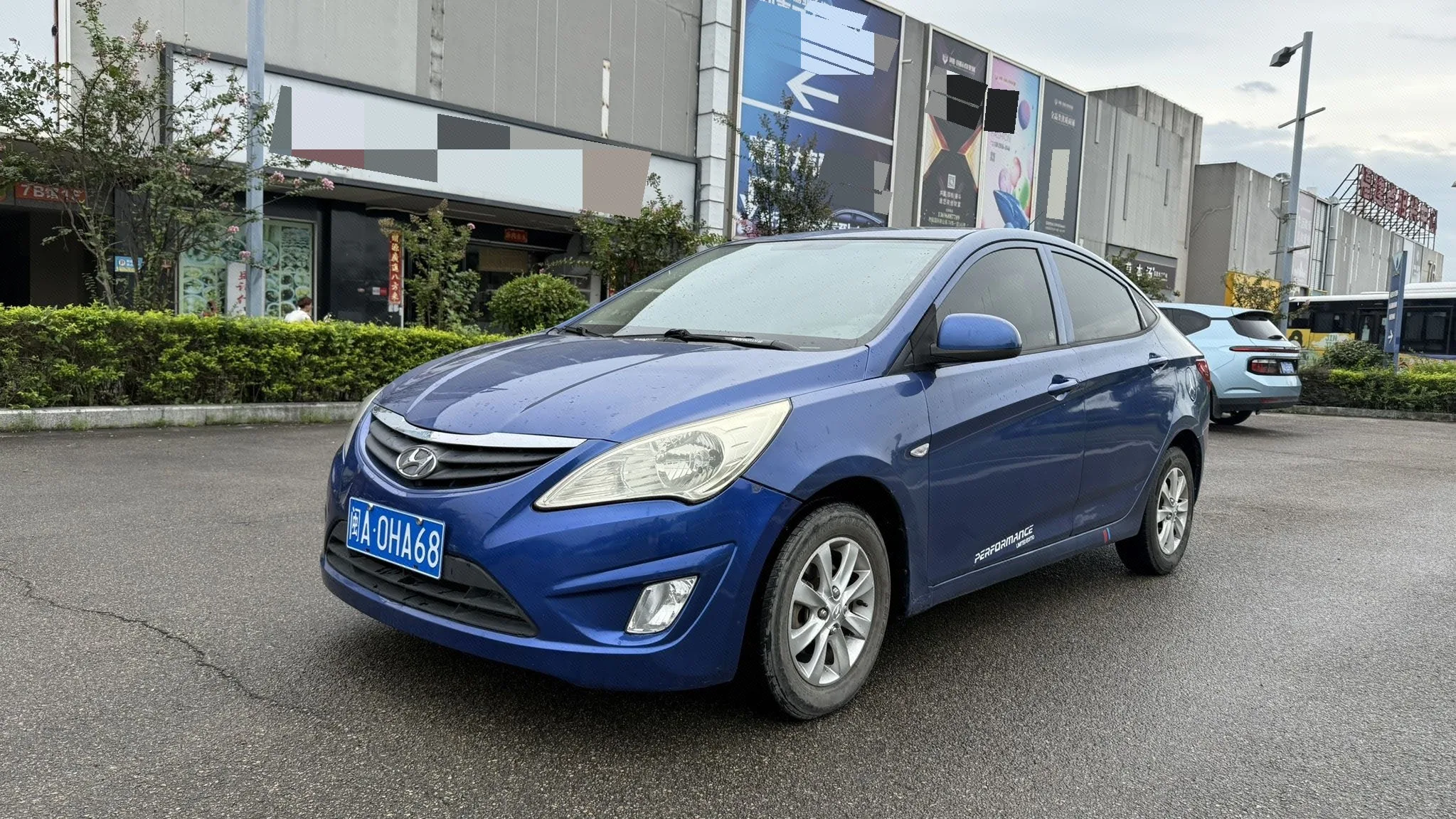 2010 Hyundai Reina Sedan 1.4L Automatic Fashion GT