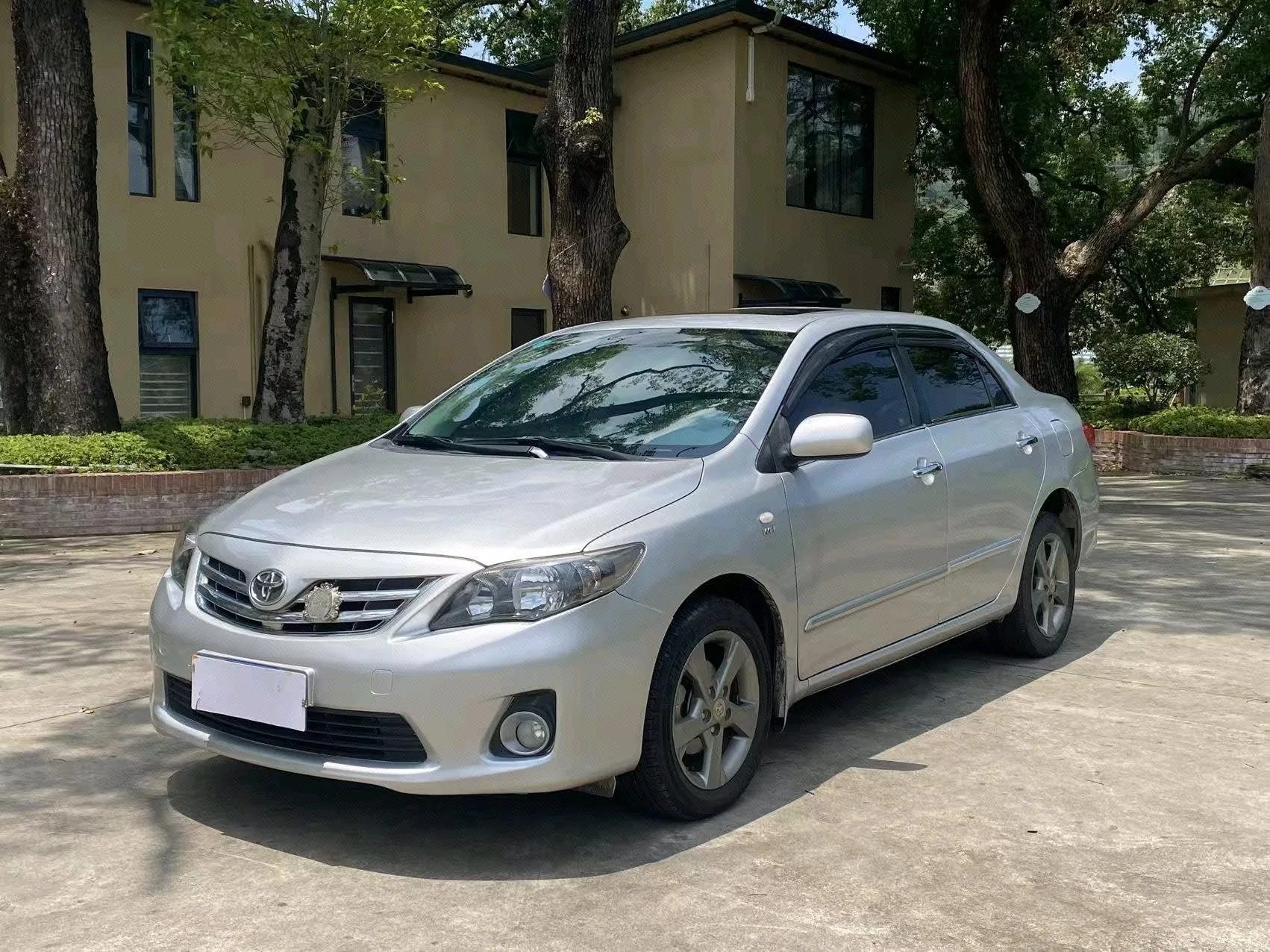 2012 Toyota Corolla Premium Edition 1.8L CVT GL-i