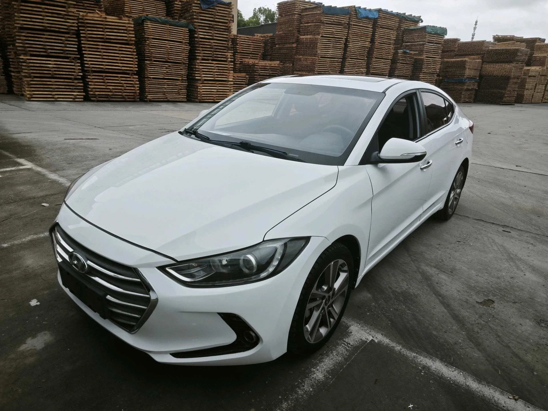 Hyundai Elantra 2016 1.6L Automatic Smart Elite Edition