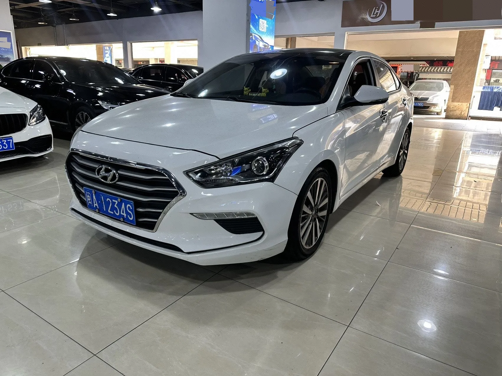 Hyundai Mistra 2017 1.8L Automatic Intelligent GLS (National V Emission Standard)