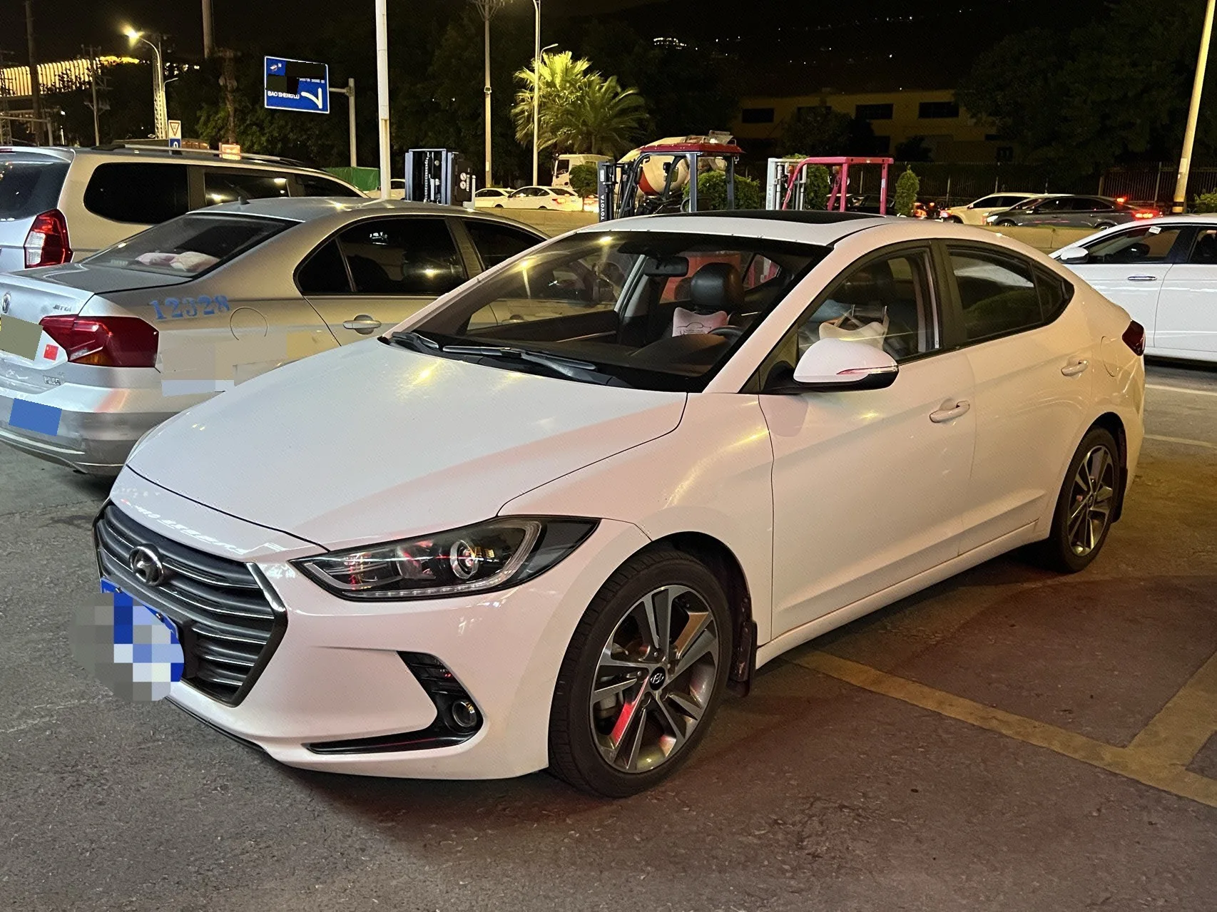 Hyundai Elantra 2016 1.6L Automatic Smart Elite Edition