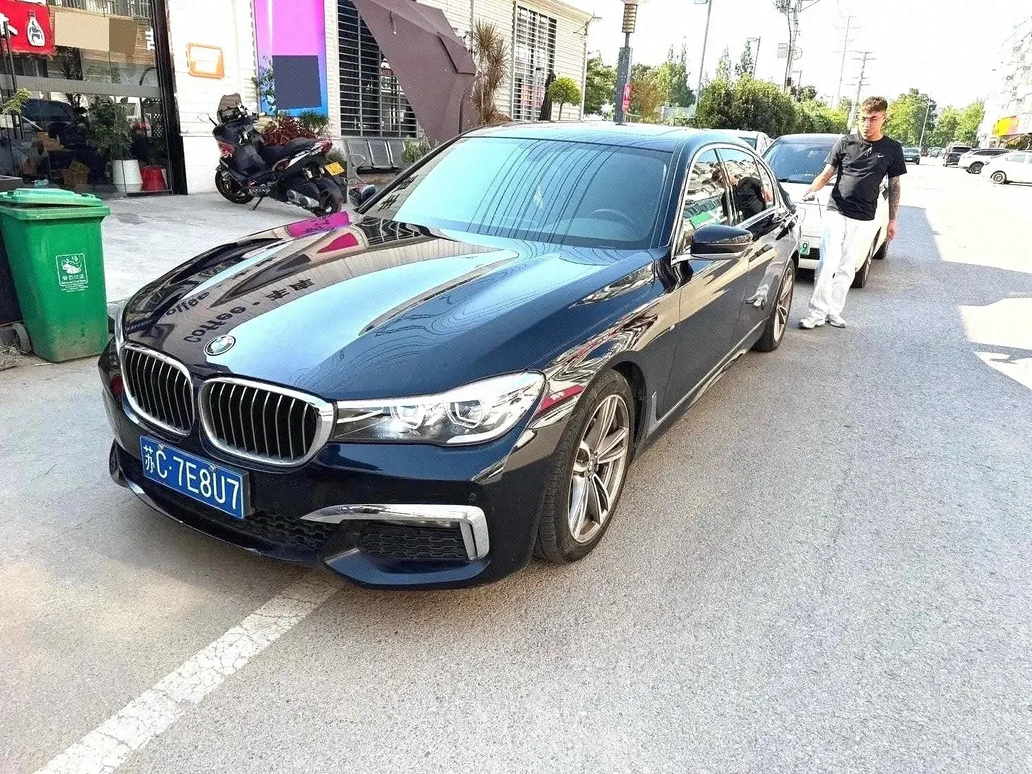 2018 BMW 7 Series 730Li Leading Edition M Sport Package
