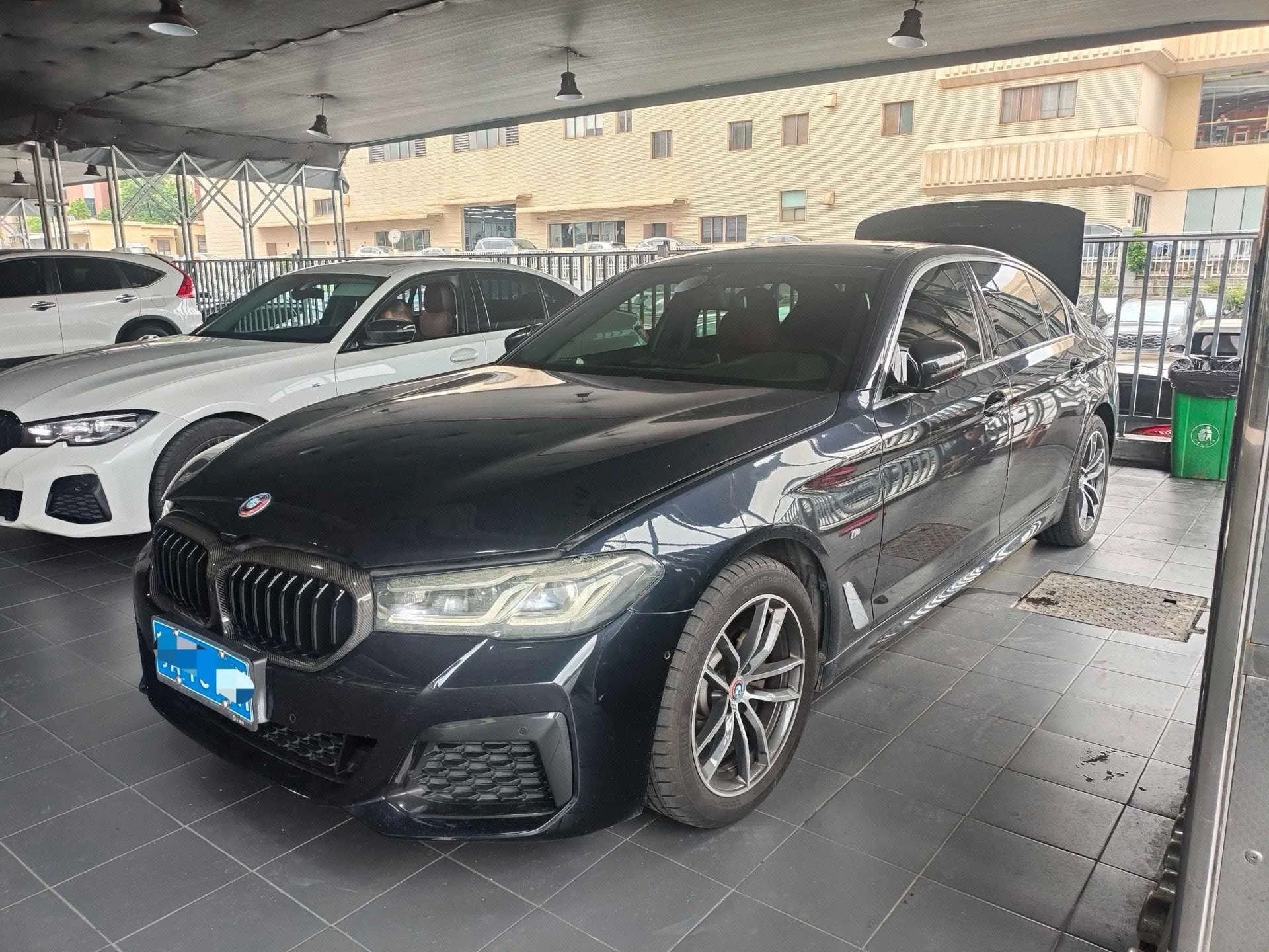 2021 BMW 5 Series 525Li M Sport Package