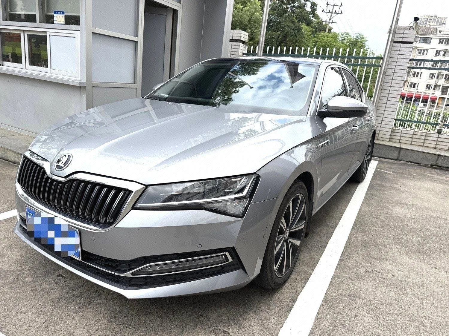 Superb 2023 Facelift TSI280 DSG Premium Edition