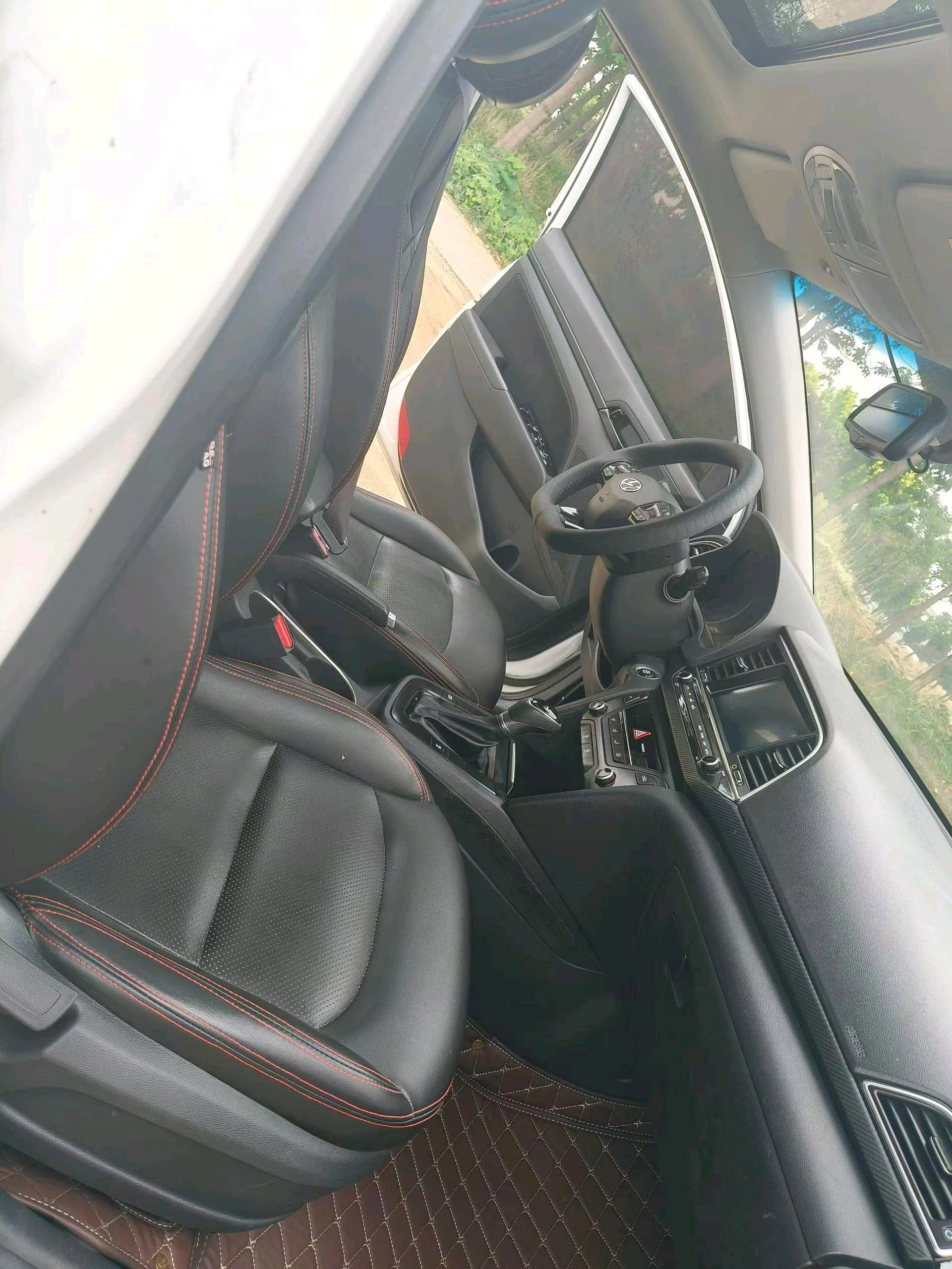 Hyundai Elantra 2016 1.6L Automatic Premium Edition