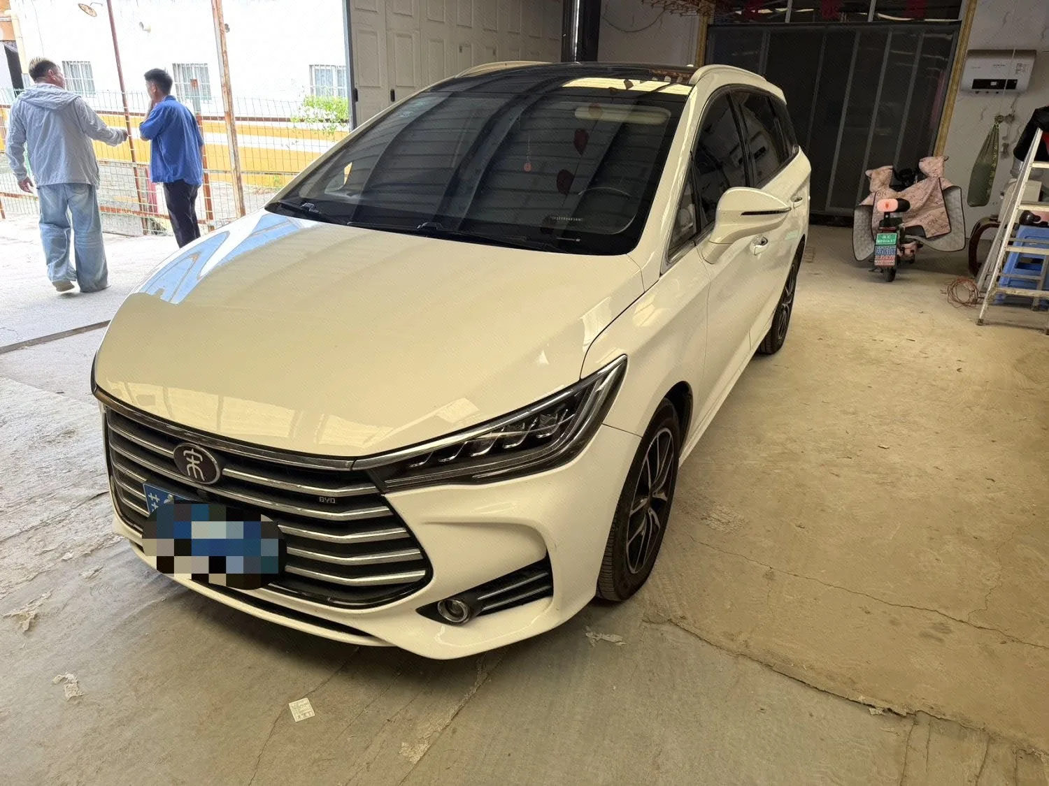 Song MAX 2018 1.5T Automatic Intelligent Premium 7-seater