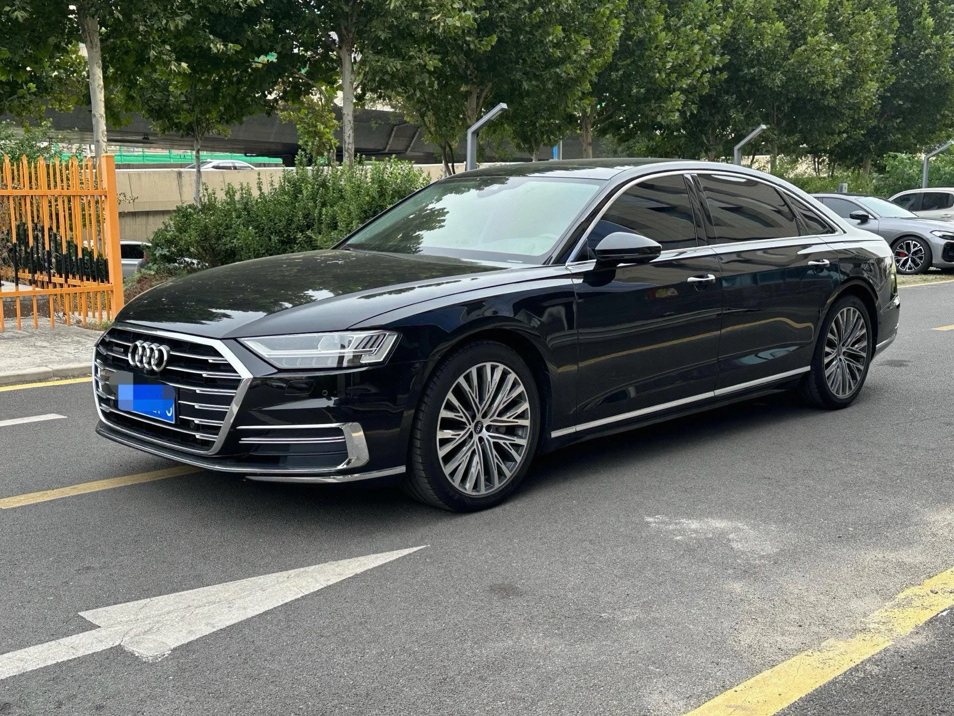 2019 Audi A8 A8L 55 TFSI quattro Luxury