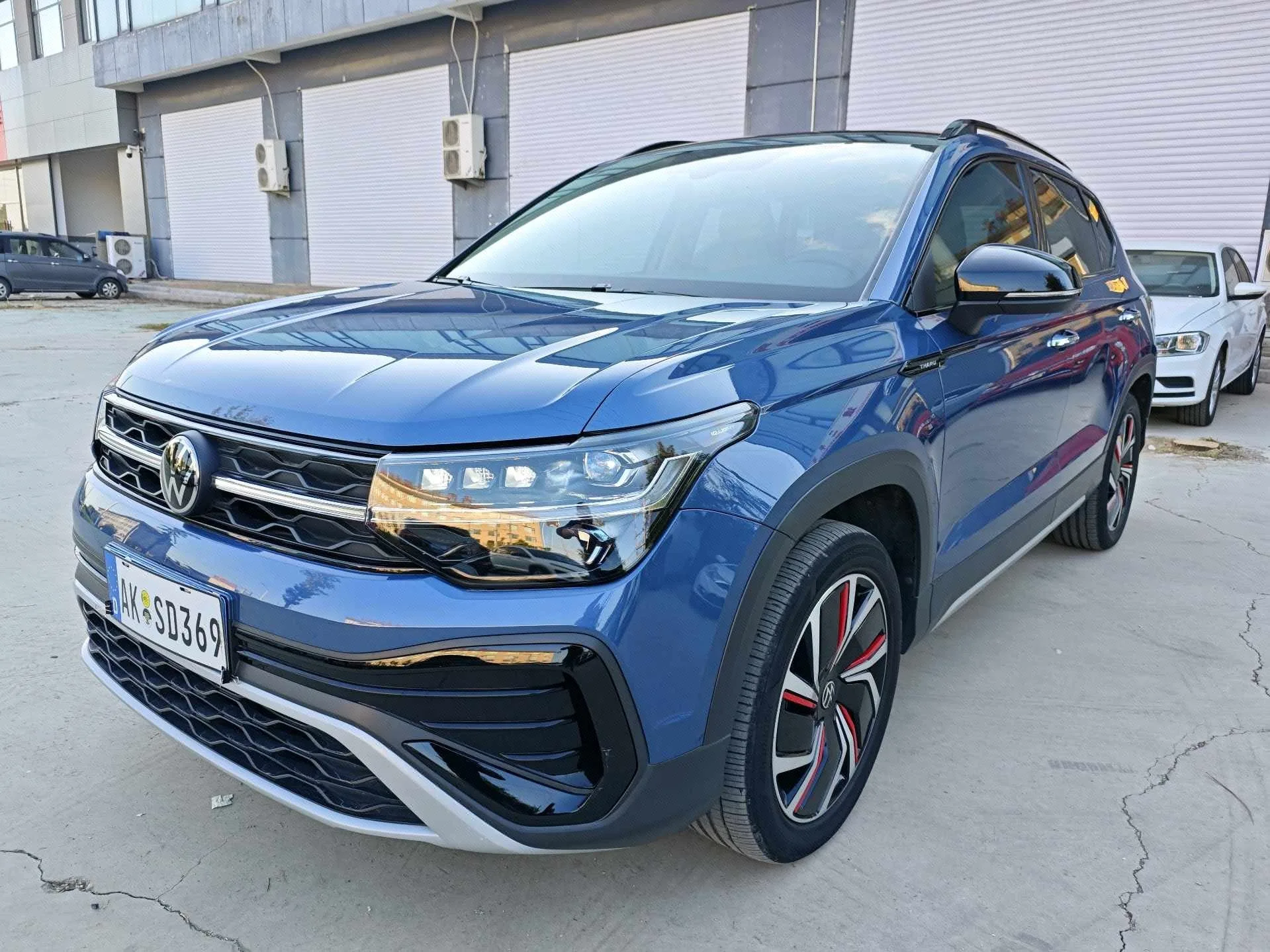 Volkswagen 2023 Tharu 1.5TSI 300TSI 2WD Full Moon Edition Automatic