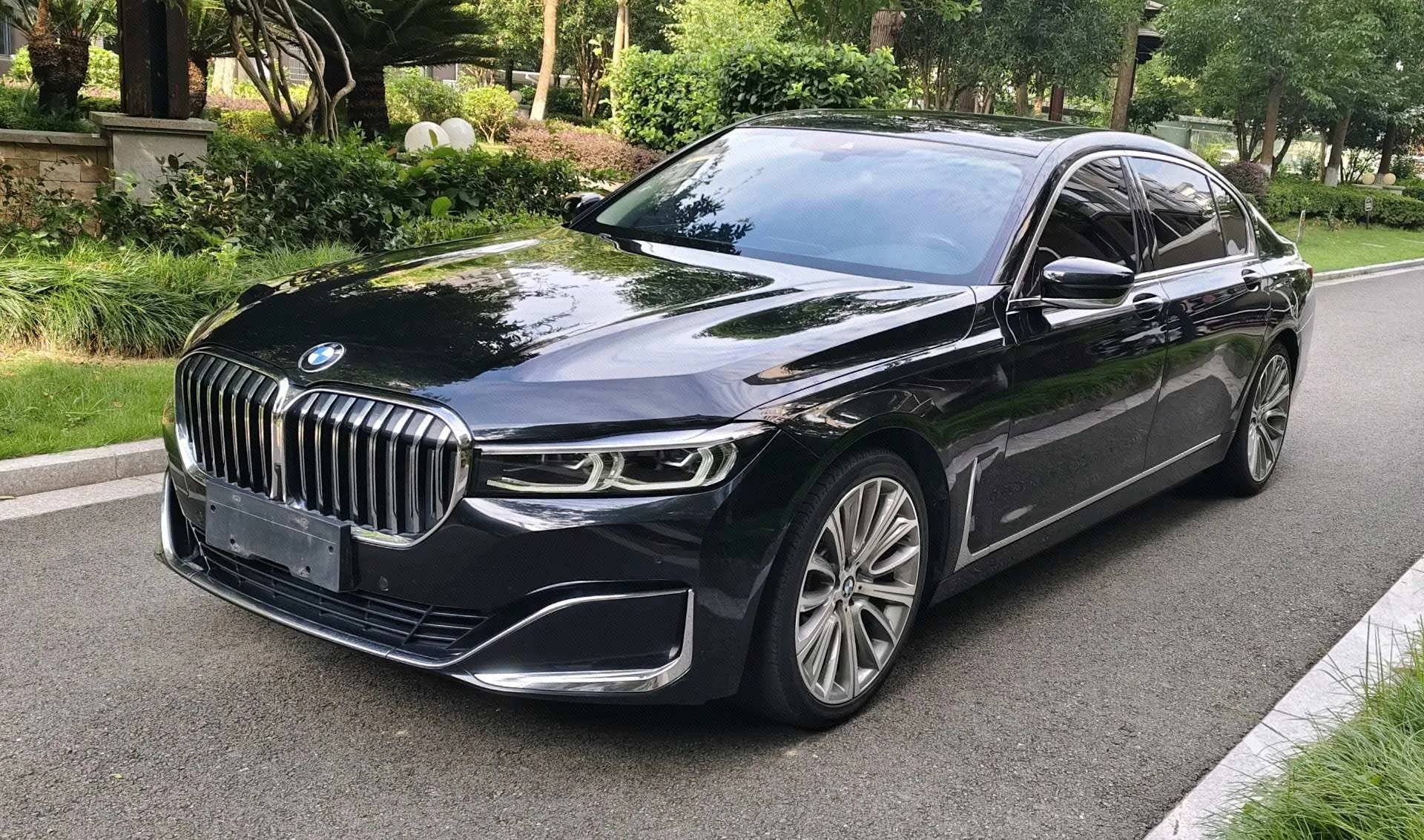 2019 BMW 7 Series 740Li Leading Luxury Package