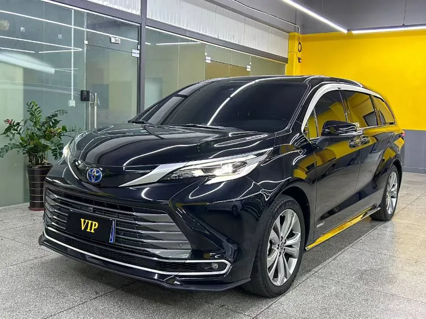 Toyota Cana 2023 2.5L CVT Premium Edition Automatic