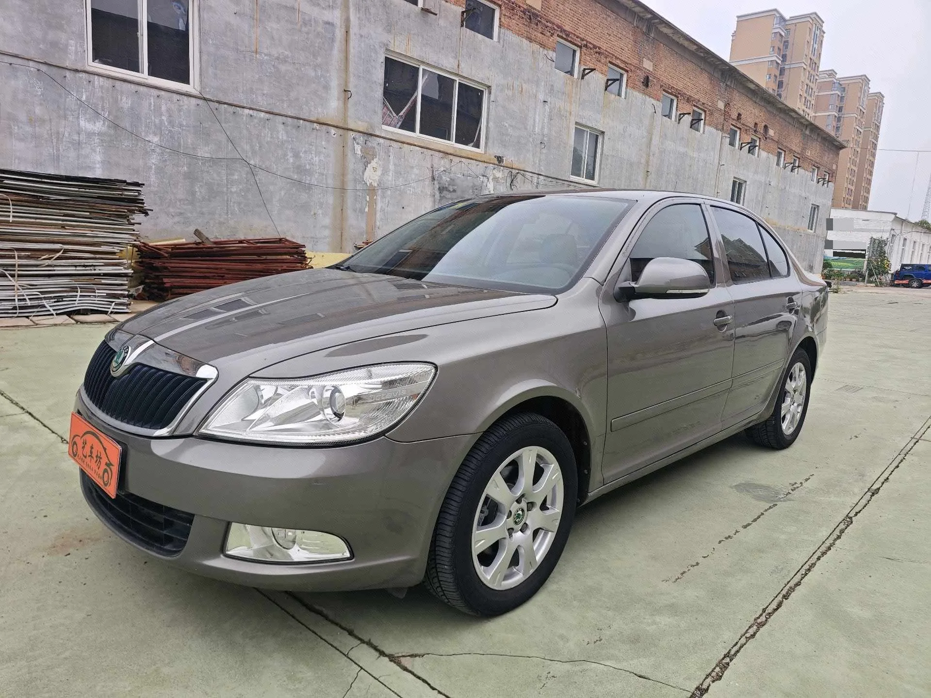 Octavia 2013 1.6L Automatic Elite Edition