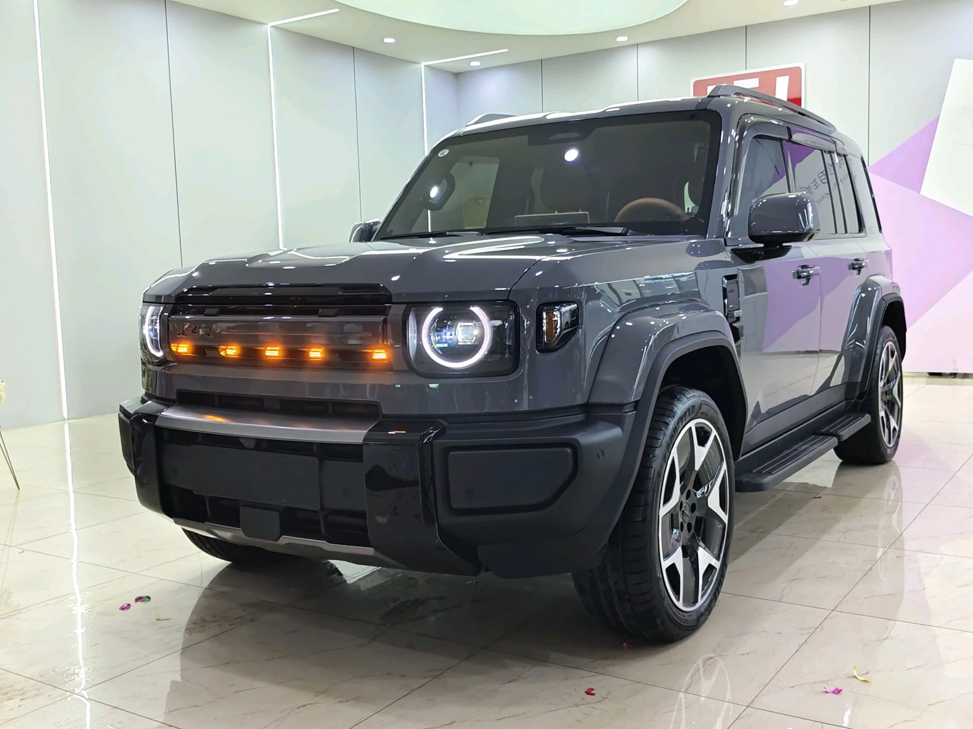 iCAR 2026 iCAR V27 200KM 4WD Falcon 500 Automatic