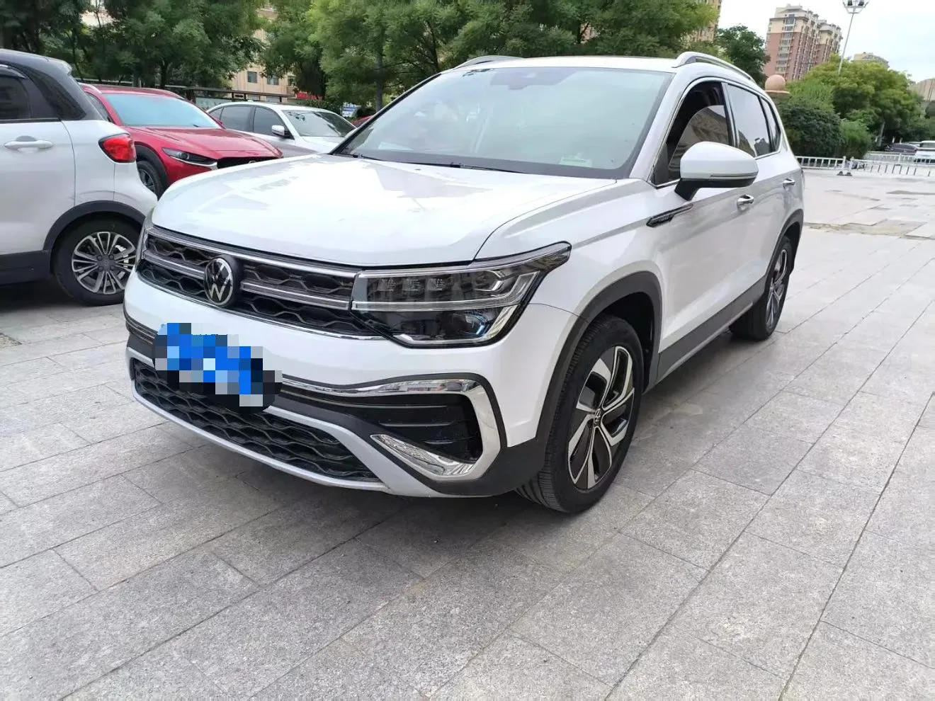 Volkswagen 2023 Tharu 1.5TSI 300TSI 2WD Full Moon Edition Automatic
