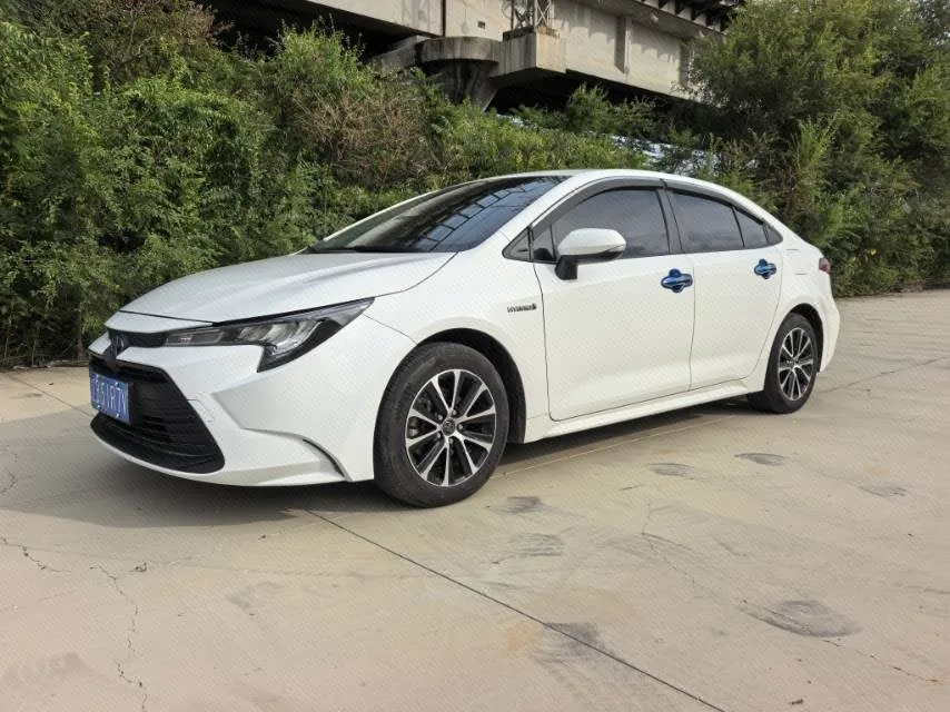 Toyota 2023 Corolla Hybrid 1.8 CVT Intelligent Electric Hybrid Leading Edition Automatic Transmission