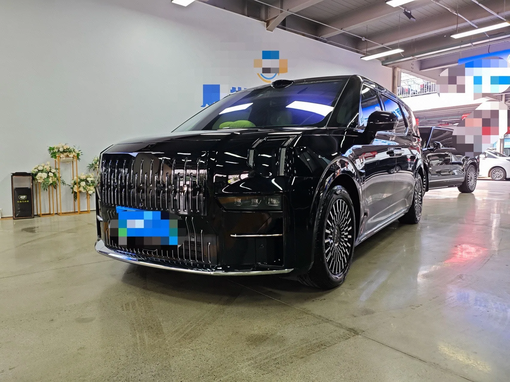 2024 Jike 009 Six-Seat Executive Edition AWD 108kWh Automatic