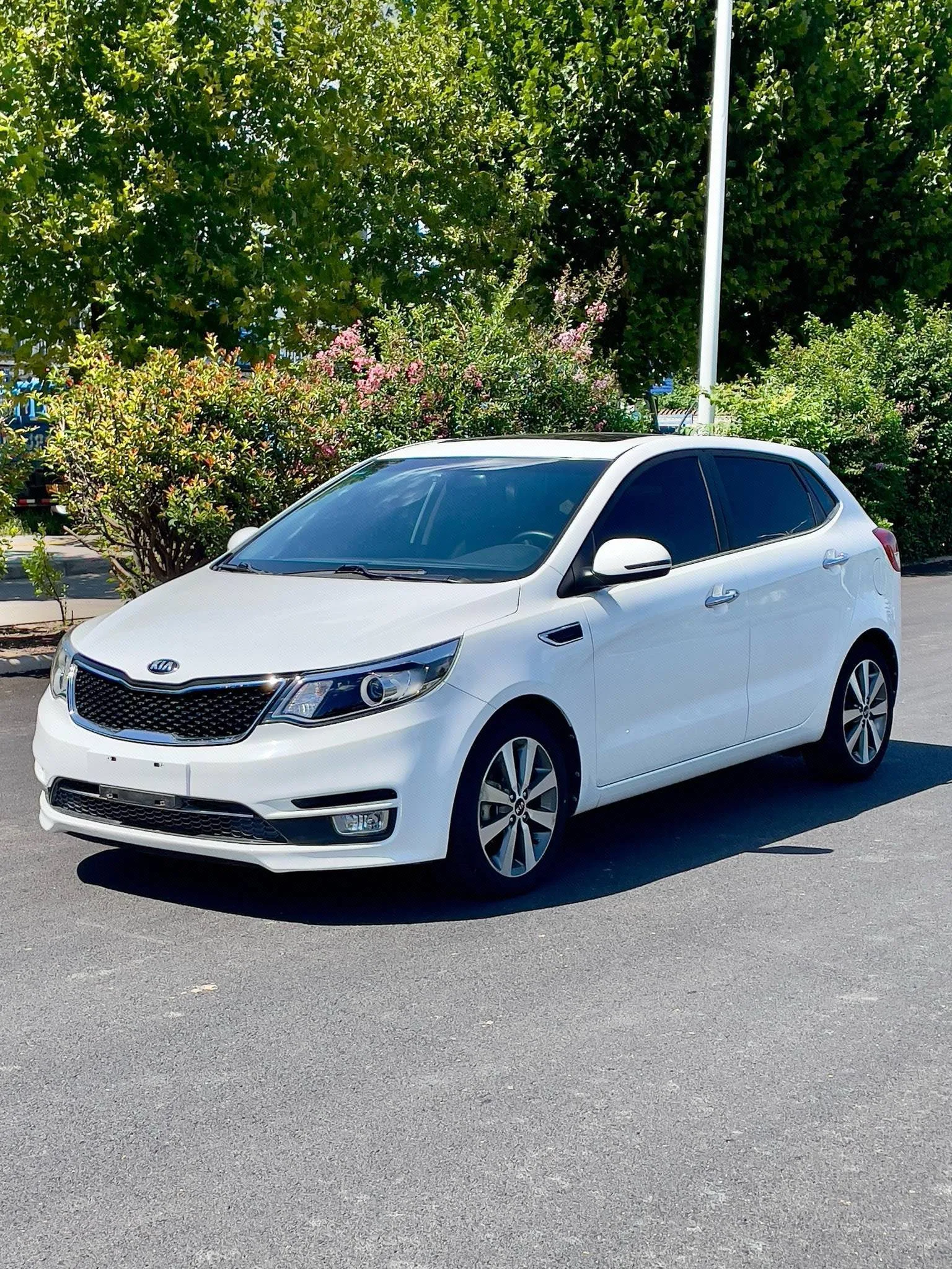 2015 Kia K2 Hatchback 1.6L AT Premium