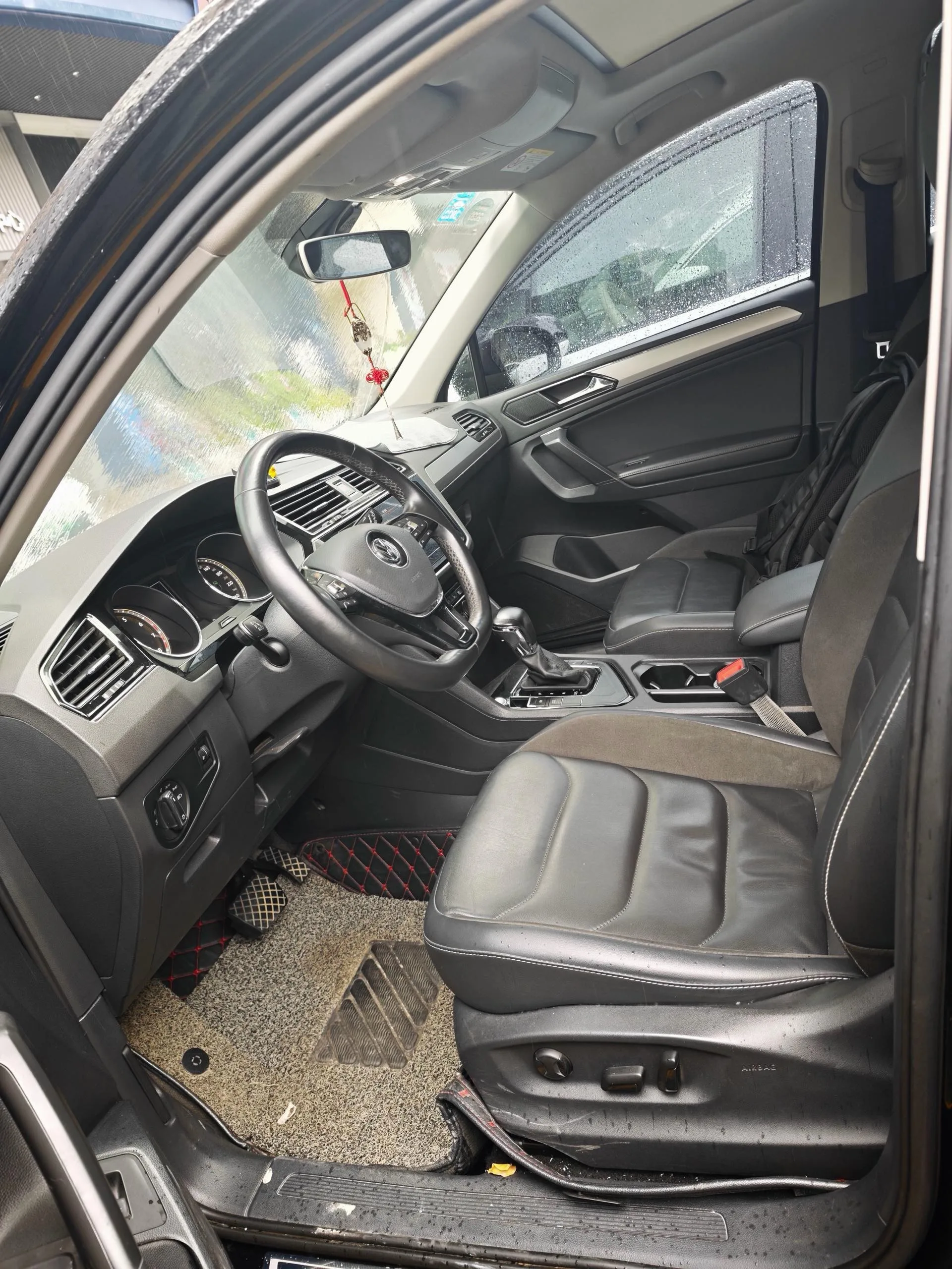 2019 Tiguan L 330TSI Automatic Front-Wheel Drive Smart Luxury Edition (China V)