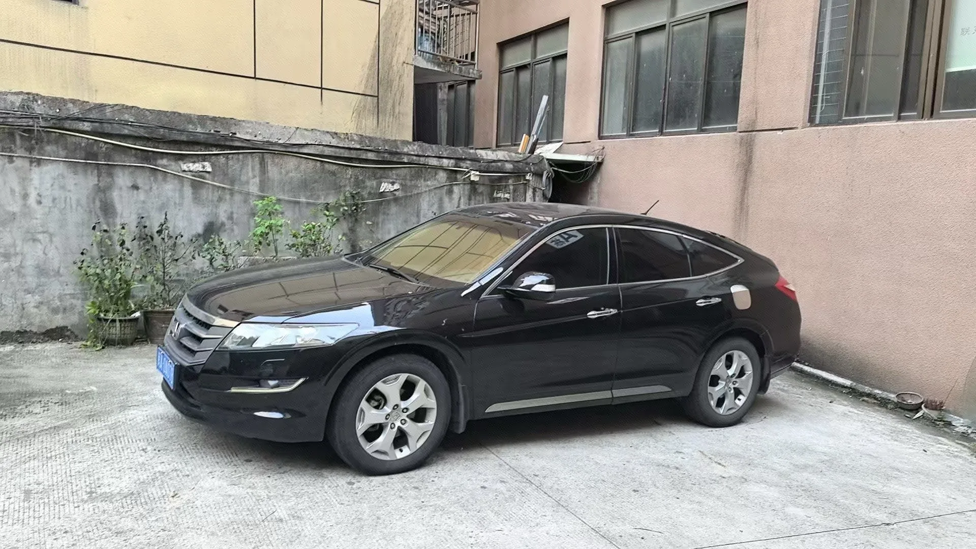 2011 Geely Emgrand 3.5L Premium Edition