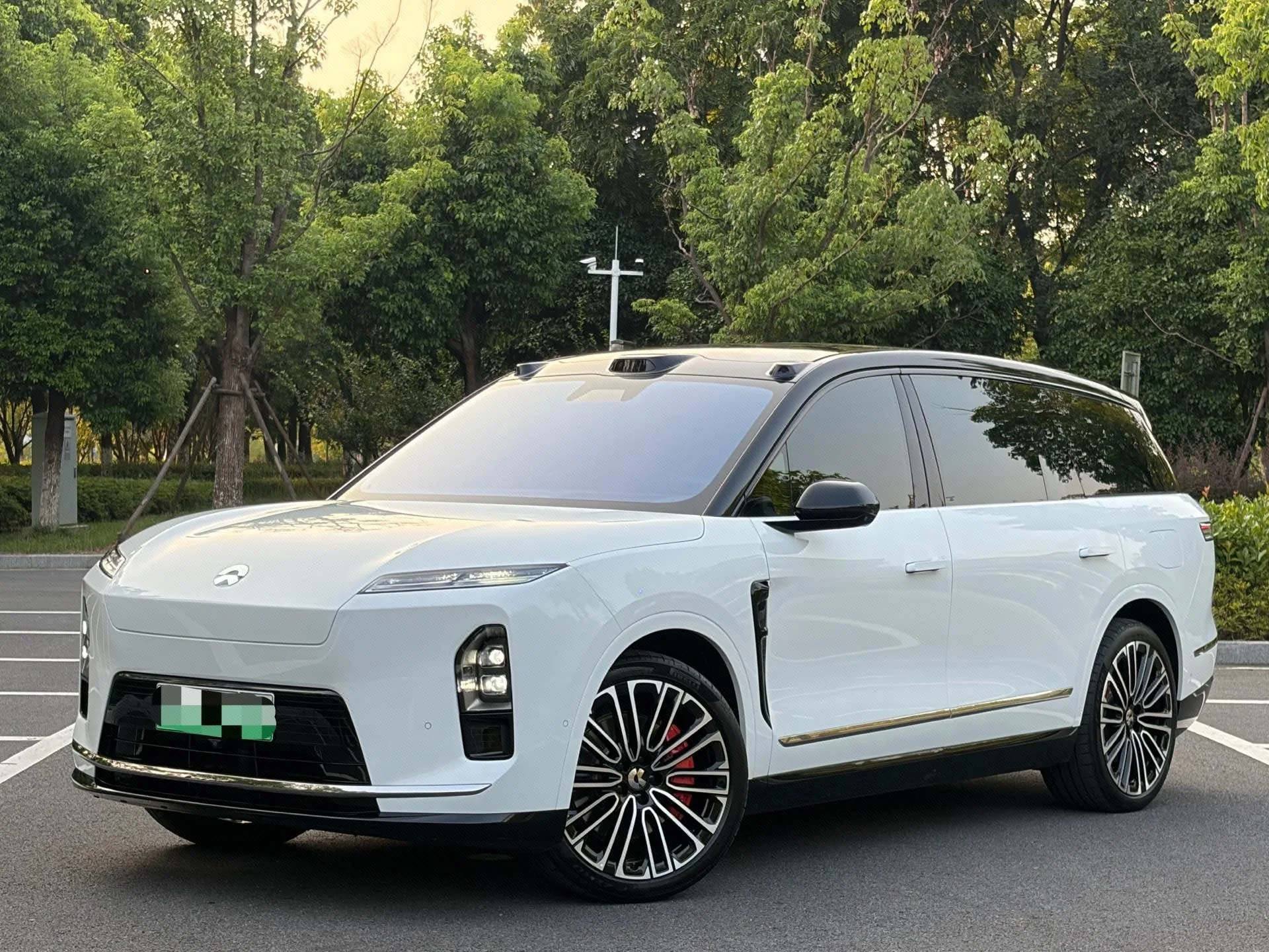 NIO 2026 ES8 6-seater Executive Signature Edition Automatic