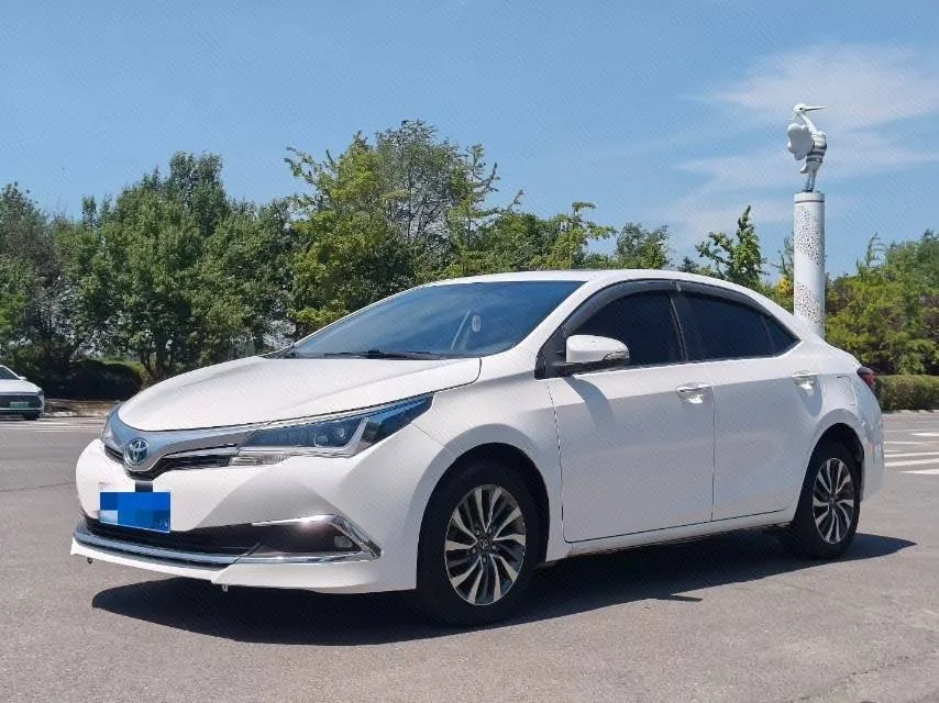 2016 Corolla Hybrid 1.8L E-CVT Leading Edition