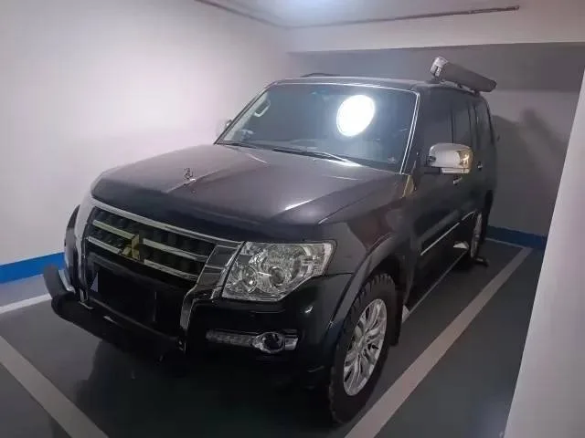 Pajero (Imported) 2016 Model Year 3.0L Automatic Premium Edition, China IV