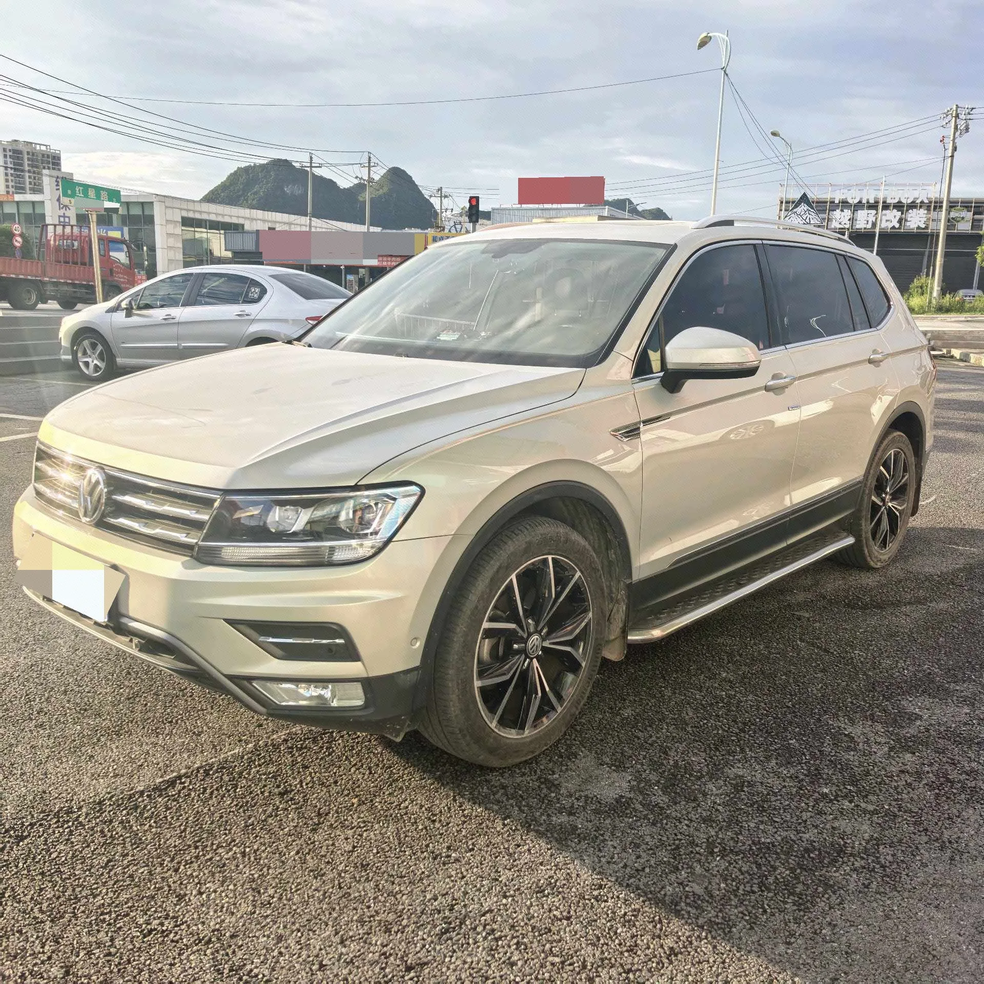 2019 Tiguan L 330TSI Automatic Front-Wheel Drive Smart Luxury Edition (China V)