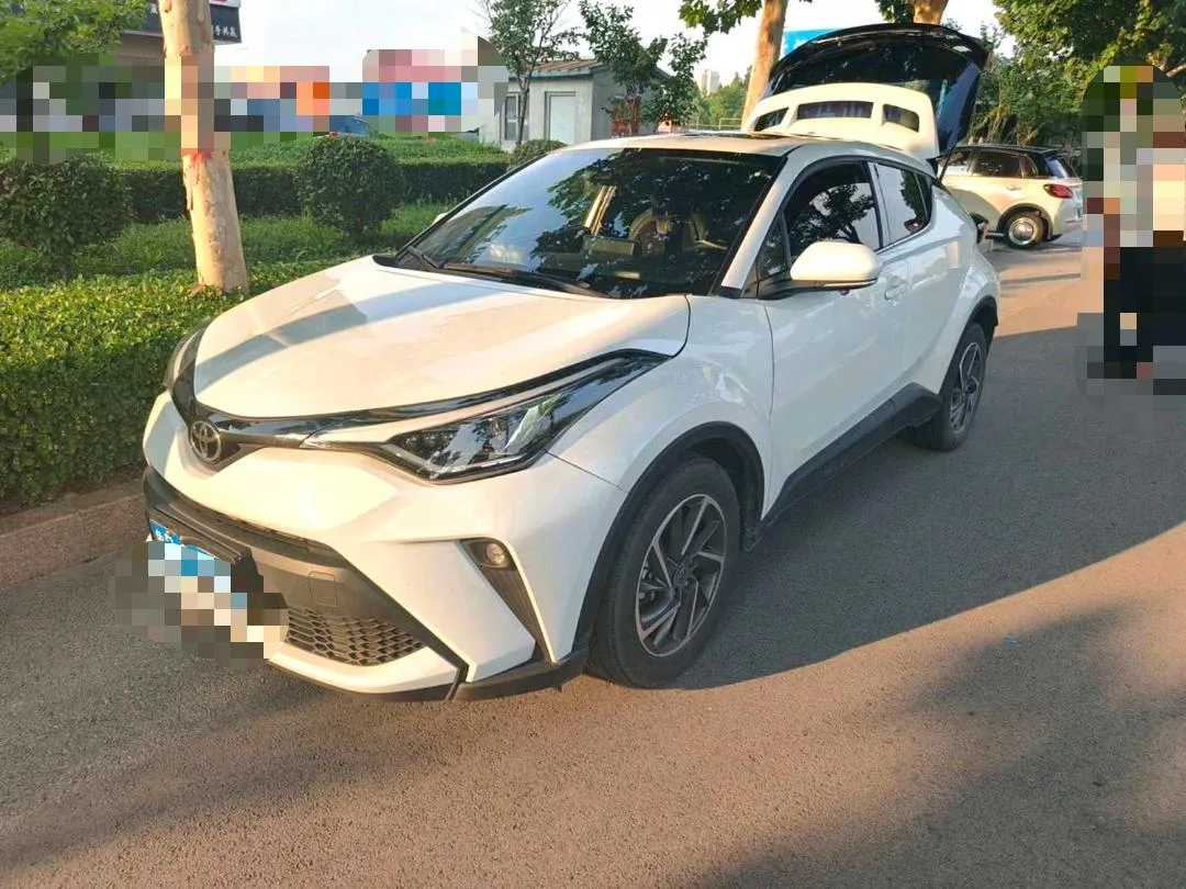 Toyota 2023 C-HR 2.0 CVT Luxury Edition, Automatic Transmission