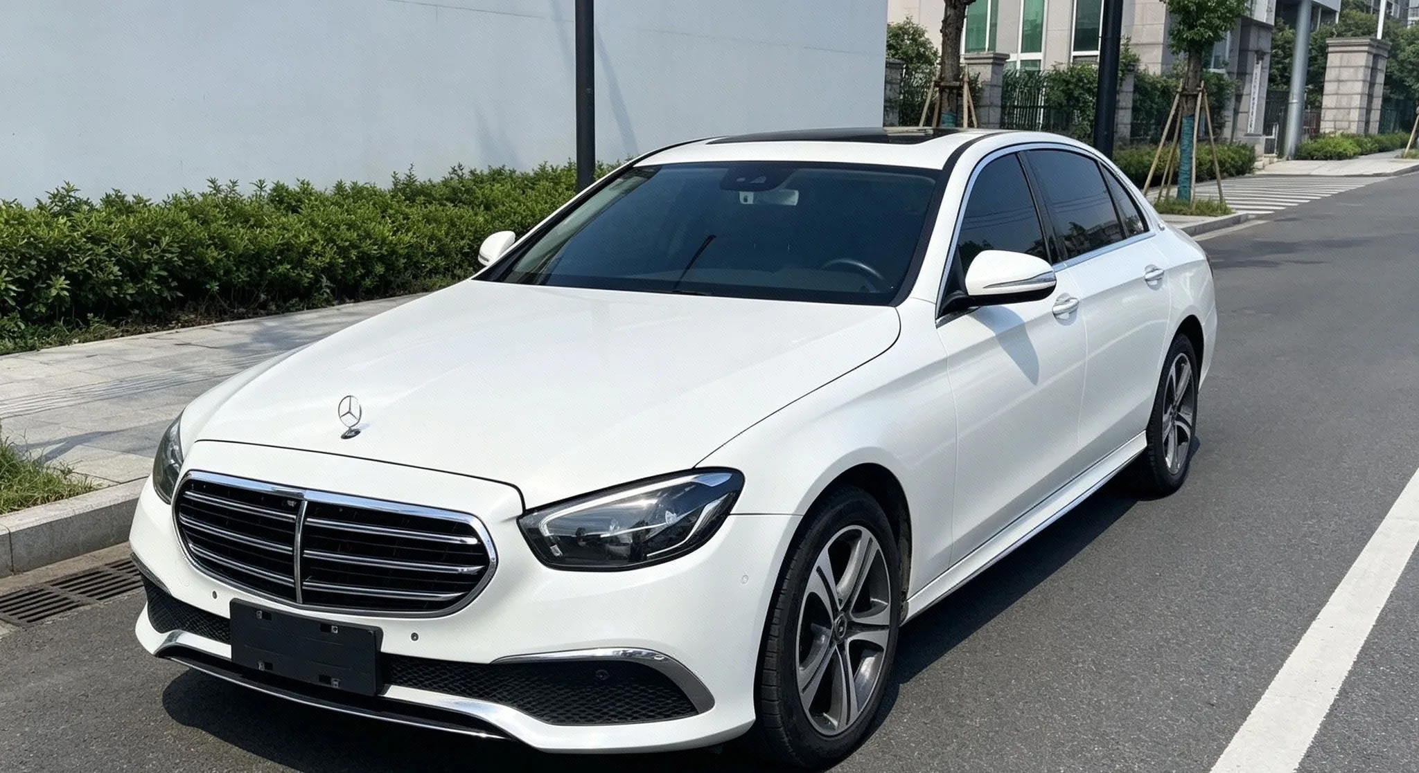 2016 Mercedes-Benz E-Class E 200 L