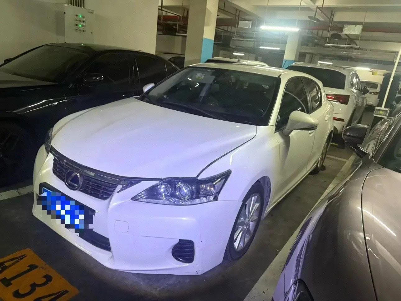 Lexus CT 2012 CT200h Elite Edition