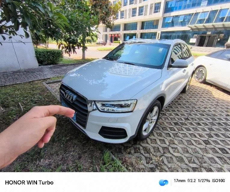 2018 Audi Q3 30th Anniversary Edition 30 TFSI Style