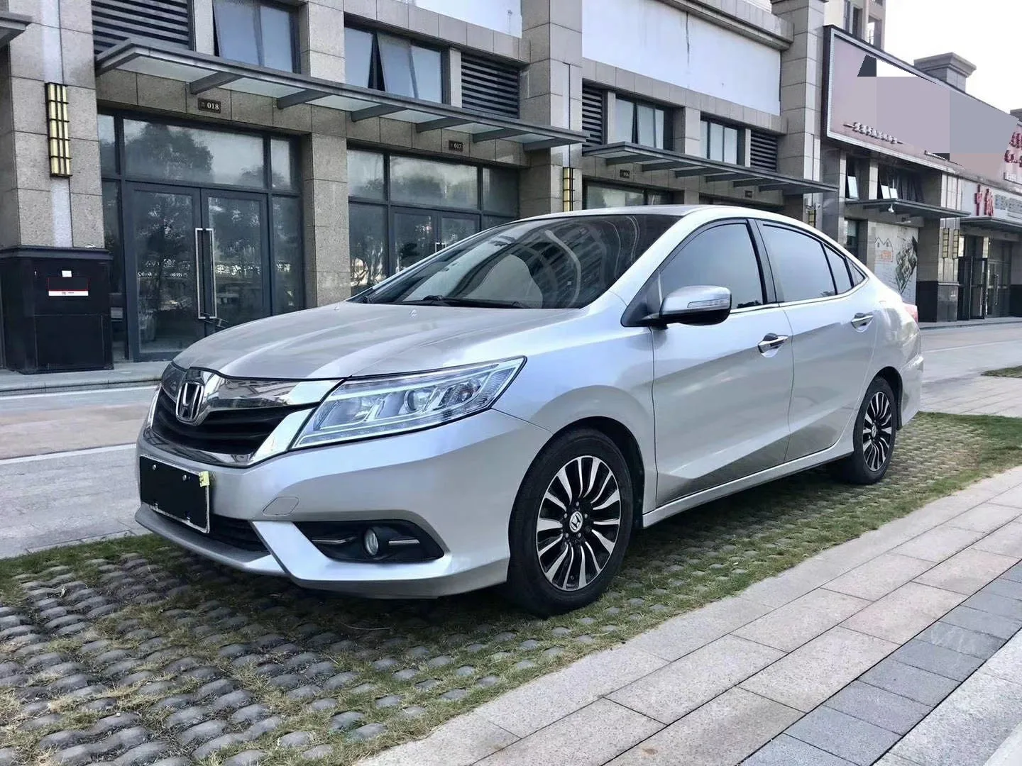 Honda Crider 2013 1.8L Automatic Deluxe Edition