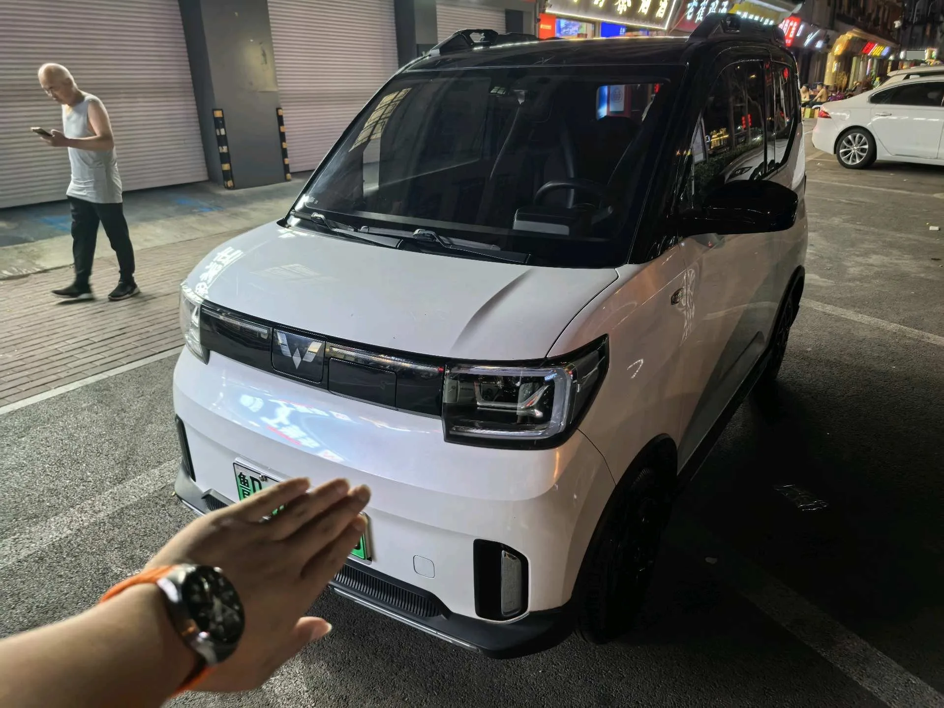 Hongguang MINIEV 2022 GAMEBOY 300km (Playful Edition) - Lithium Iron Phosphate