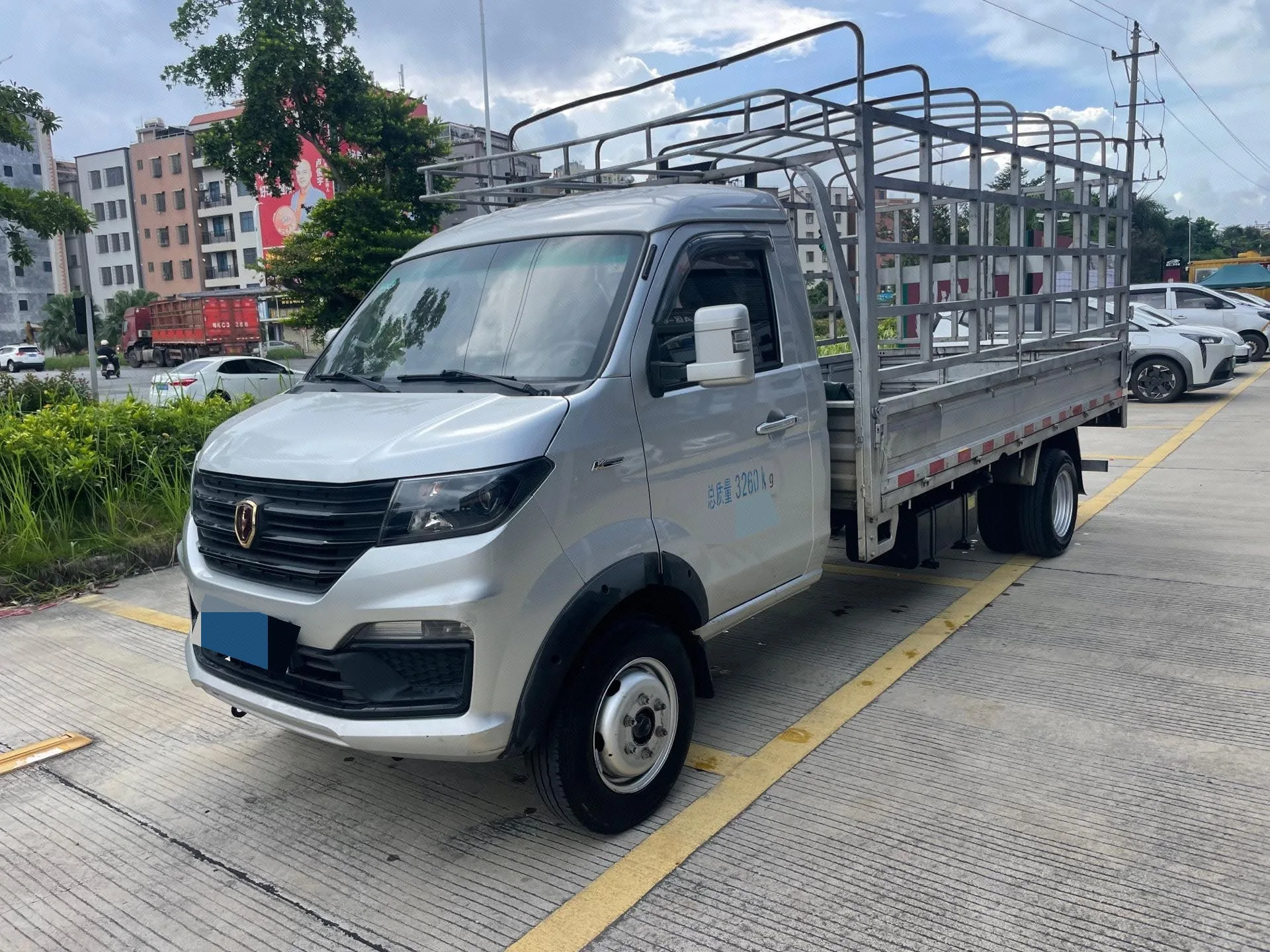 Jinbei 2022 Model Jinka S6 1.6 123 Horsepower Comfort Edition 3.7-meter Single-Cab Flatbed Light Truck, Manual Transmission