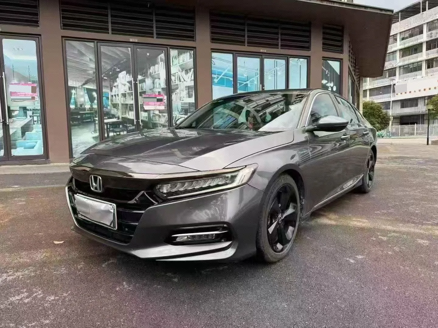 2018 Honda Accord Hybrid 2.0L Sharp Intelligence Edition (China V)