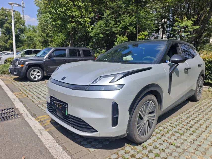 Lynk & Co 2025 Model Year Lynk & Co 08 EM-P 1.5T 120 km Long Range Pro Automatic