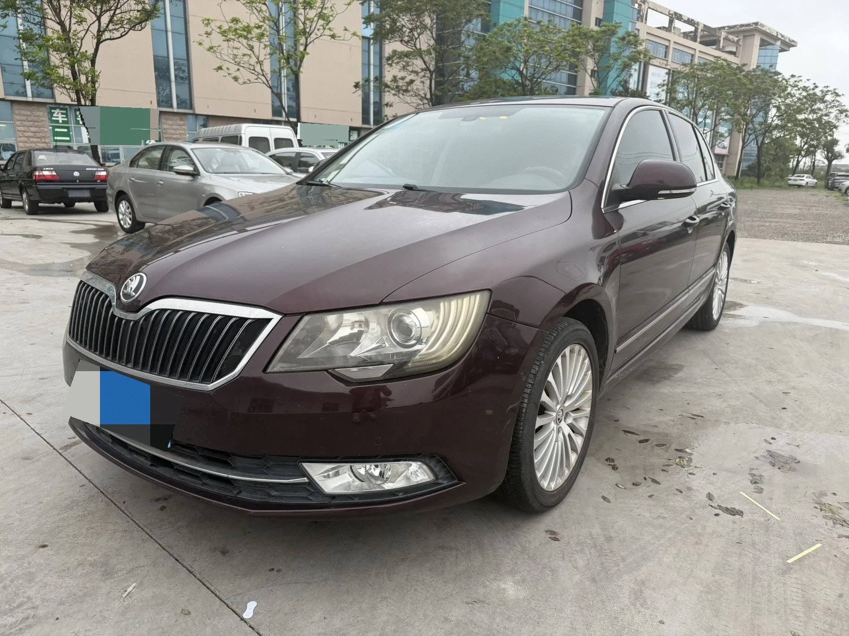 Superb 2013 1.8TSI Automatic Elegant Edition