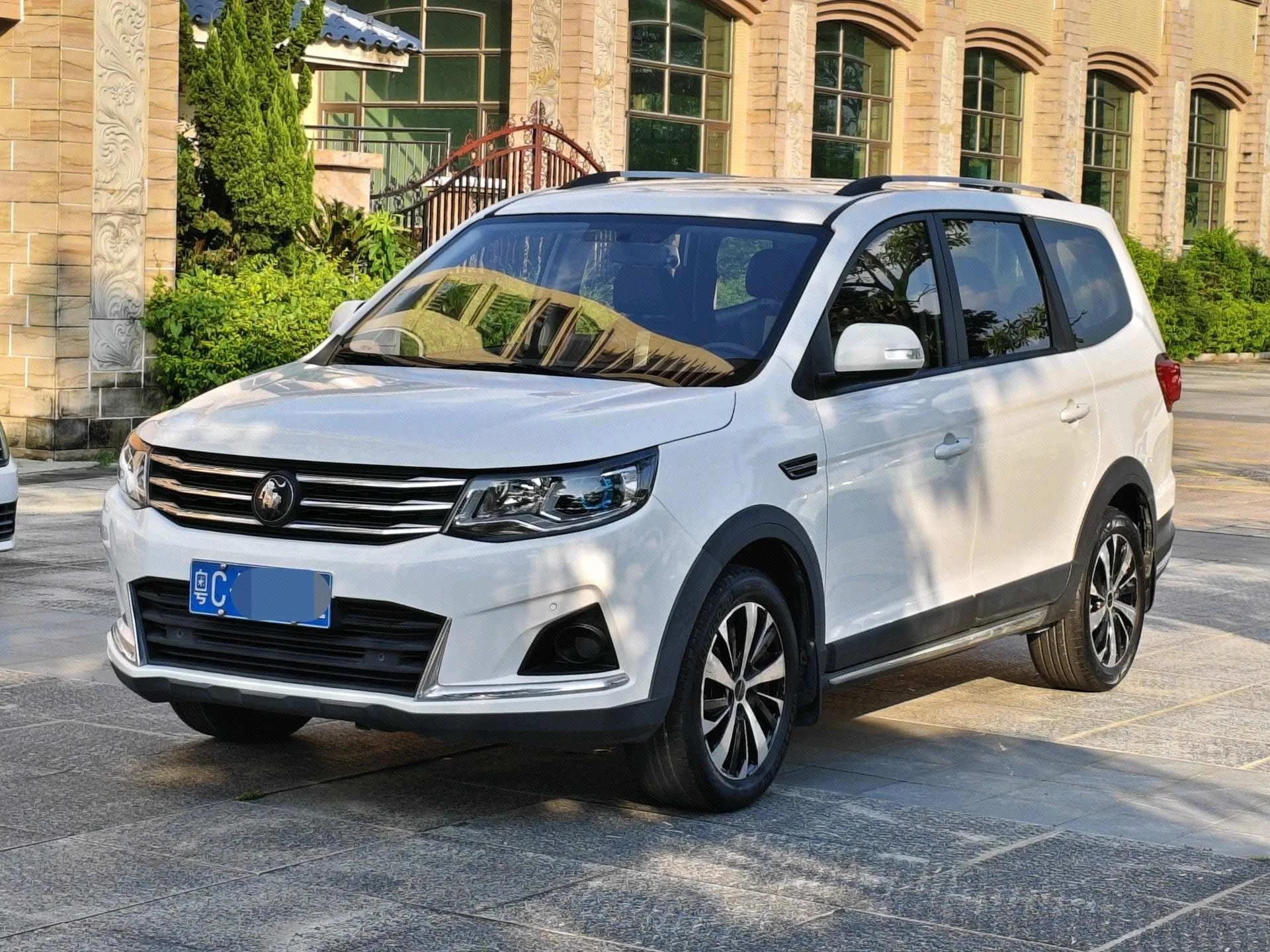 Fengxing 2023 SX6 1.6 Quality Edition, Manual Transmission