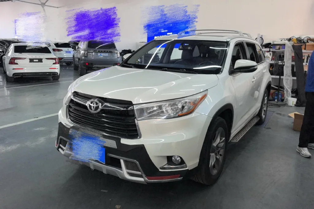 2015 Highlander 2.0T AWD Luxury 7-seater