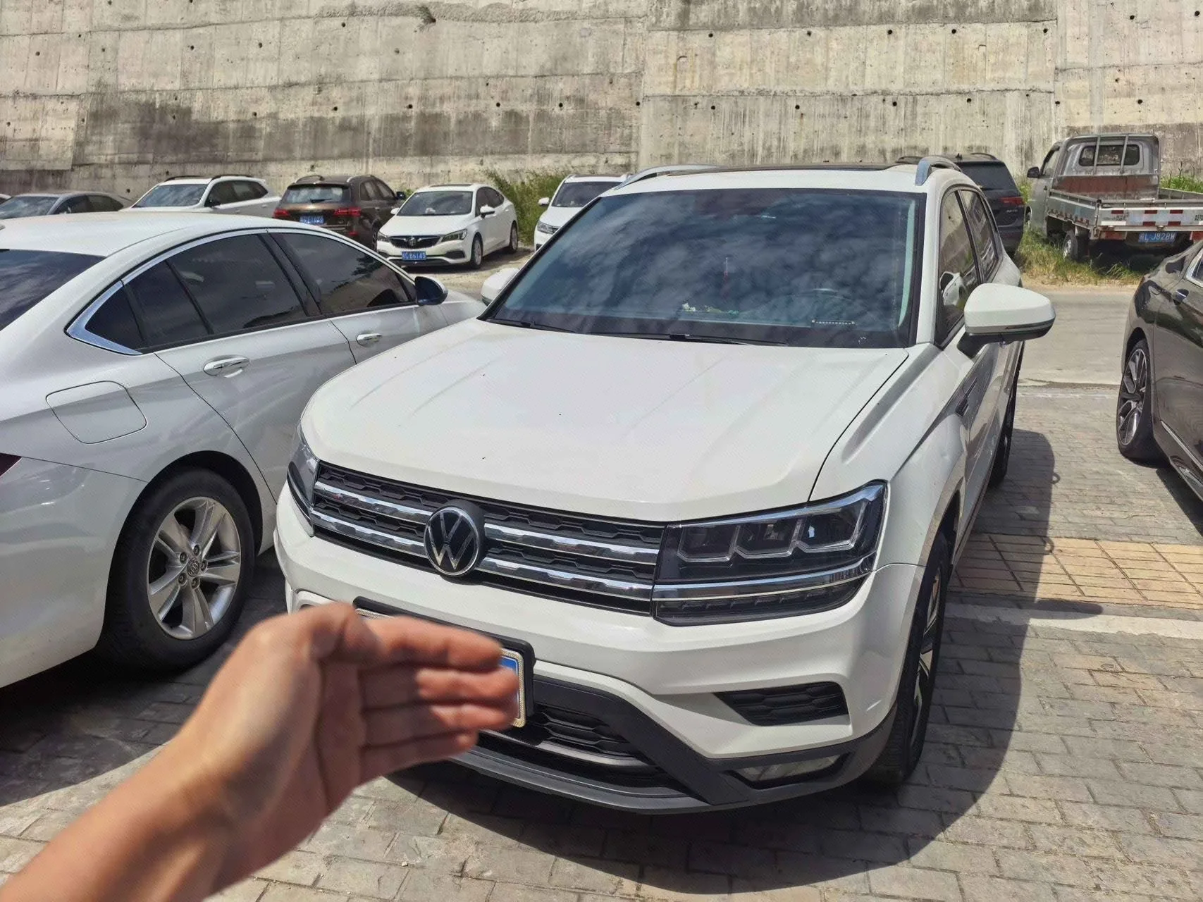 Tharu 2021 280TSI 2WD Luxury Edition PLUS