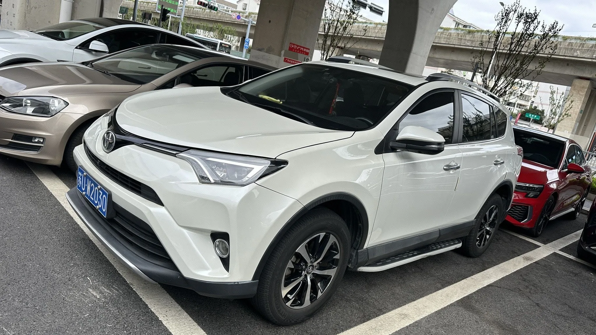 2016 RAV4 2.0L CVT 2WD Smart Edition (China V Emission Standard)