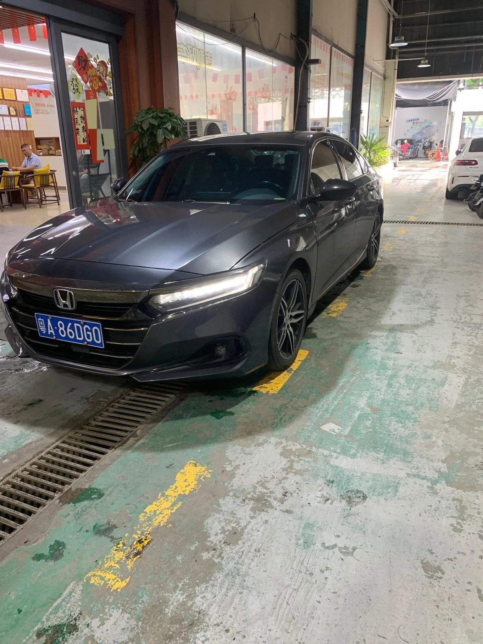 2022 Honda Accord Hybrid 2.0L Phantom Night Edition